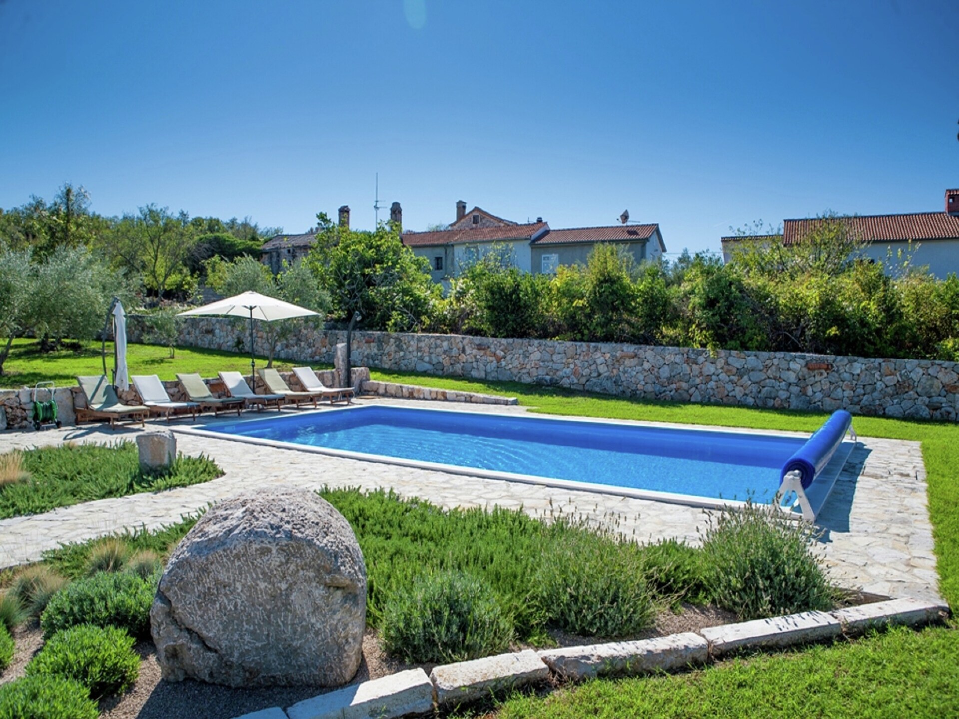 Authentieke villa met privézwembad en buitenkeuken op eiland Krk - foto 20