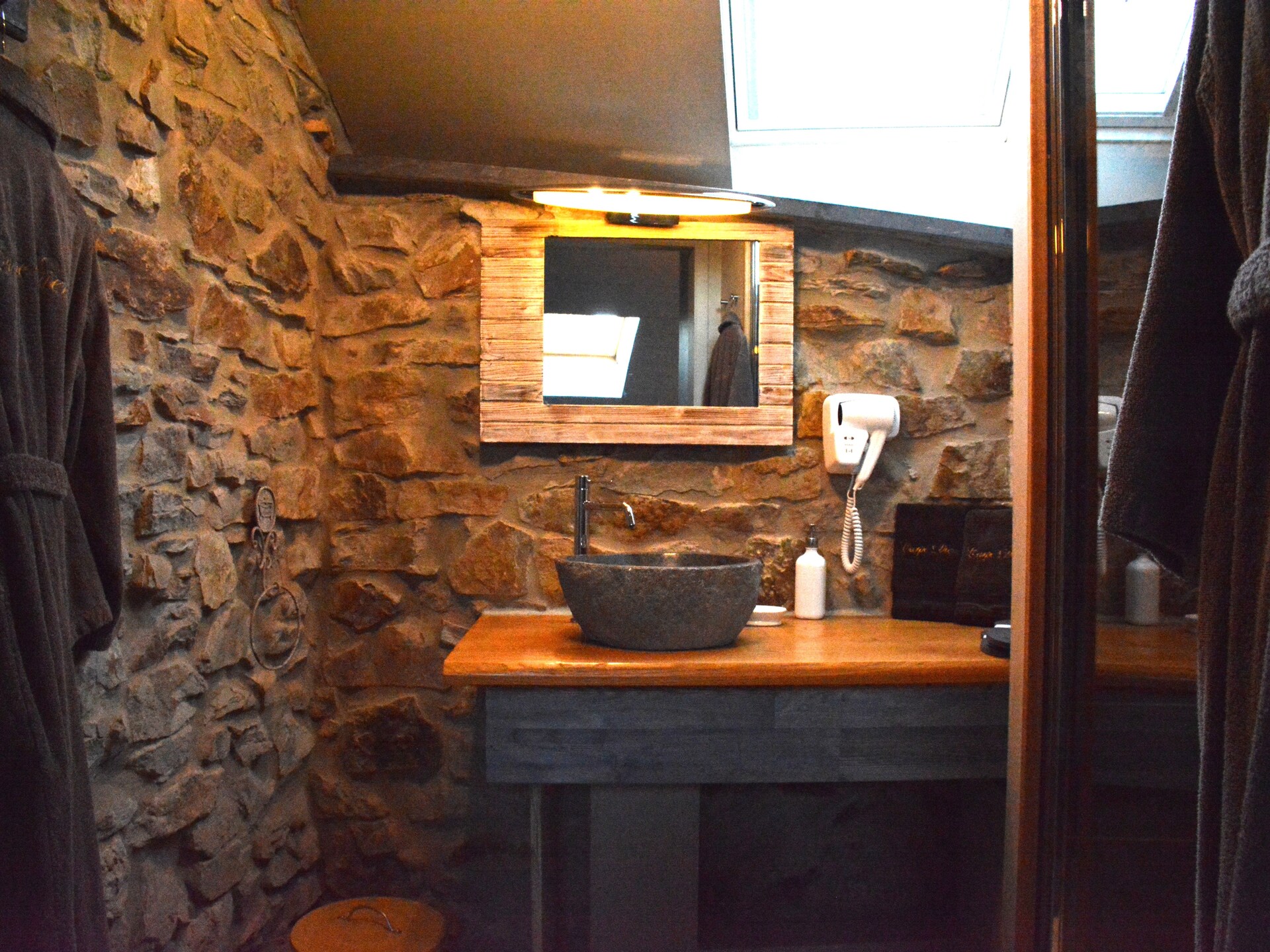 Vakantiehuis met privézwembad en bubbelbad in Redu, Ardennen - foto 22