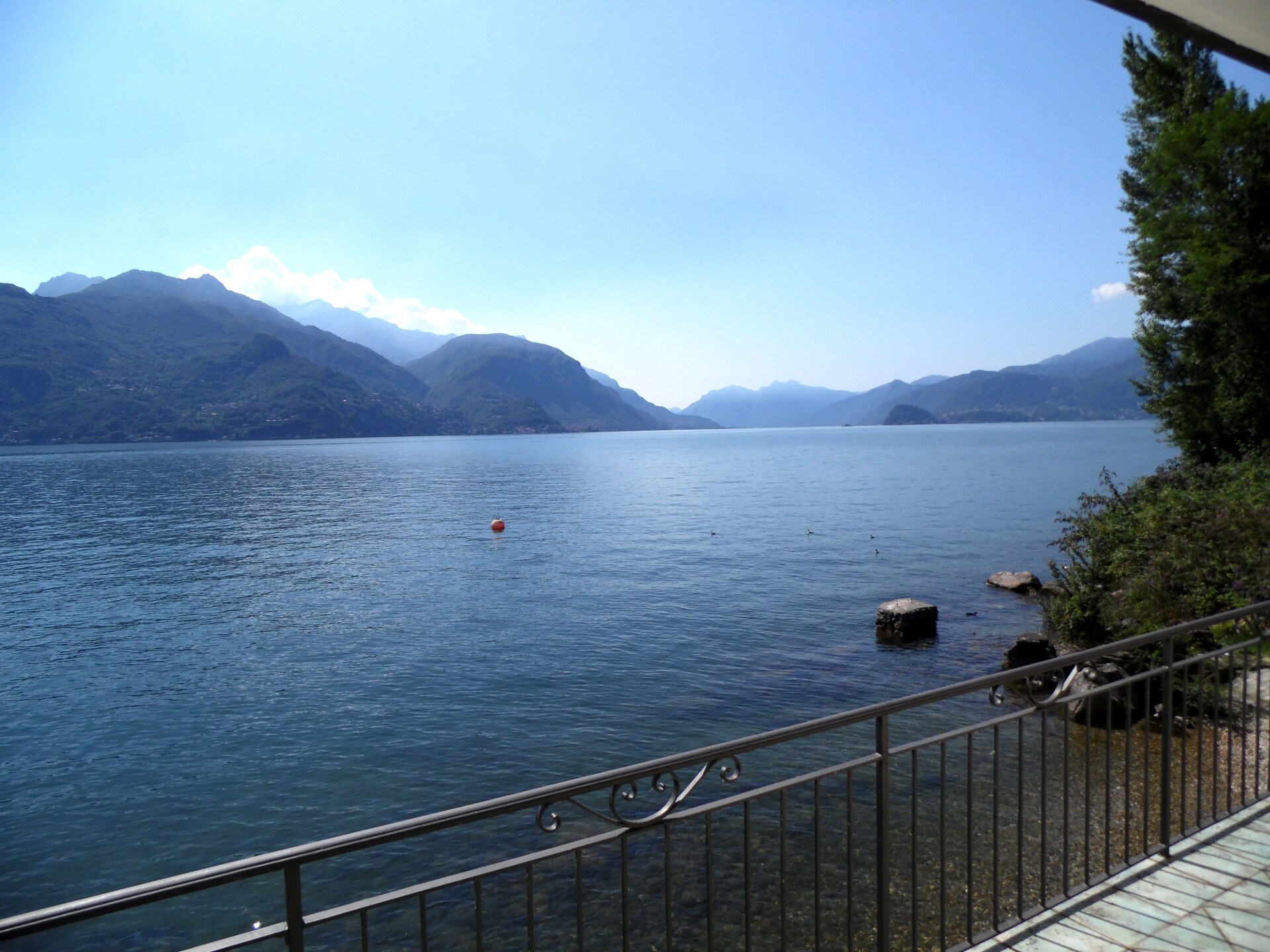 Vakantiehuis Vignabuona: Ruime villa direct aan het Comomeer in Menaggio - foto 25