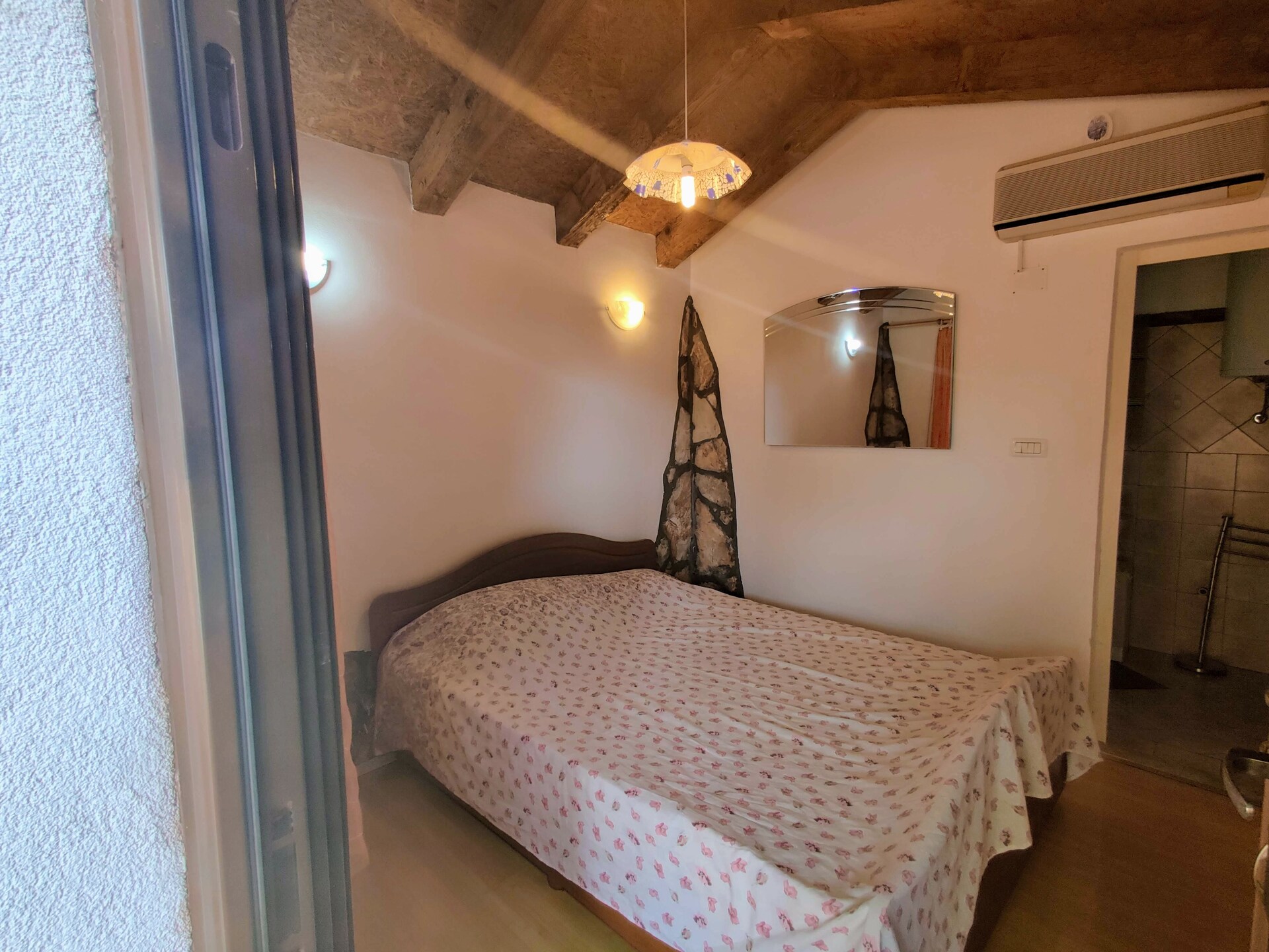 Ruim vakantiehuis met privézwembad in Sisan, op 3 km van strand - foto 4