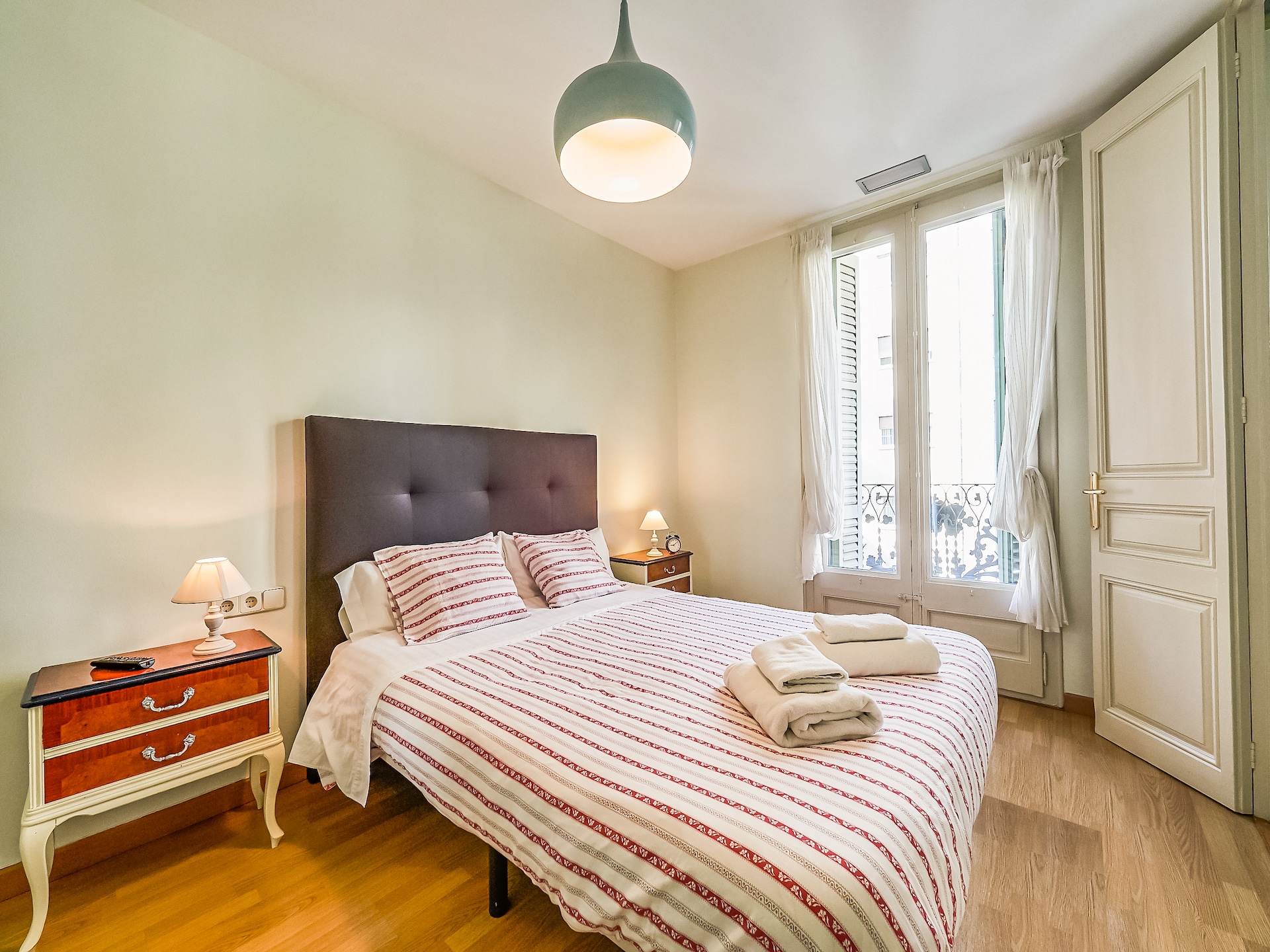 Historisch appartement aan Rambla Paris, 500m van Plaça de Catalunya - foto 19