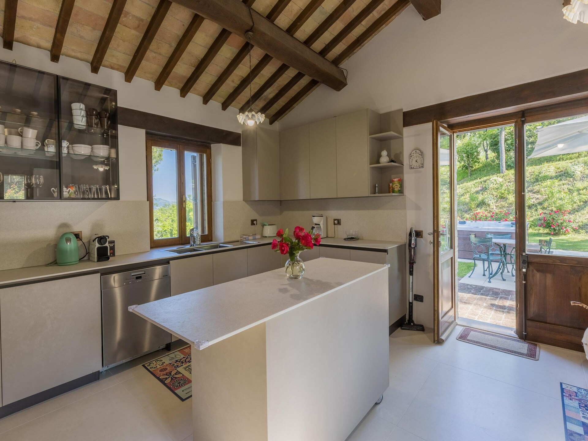 Centraal gelegen villa in Sant'ippolito voor 11 personen - foto 4
