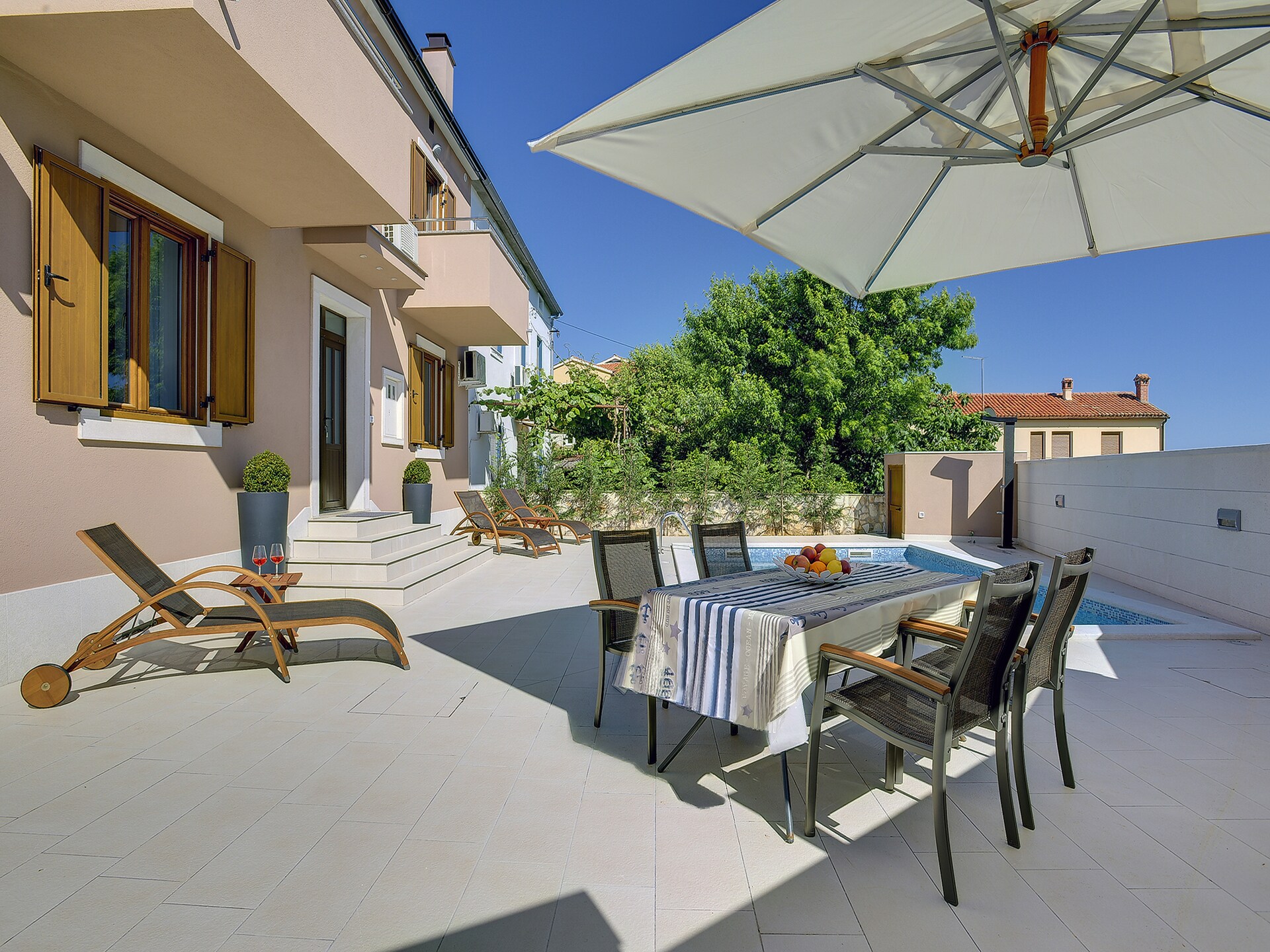Moderne villa met privézwembad op 1 km van zee in Ližnjan - foto 25