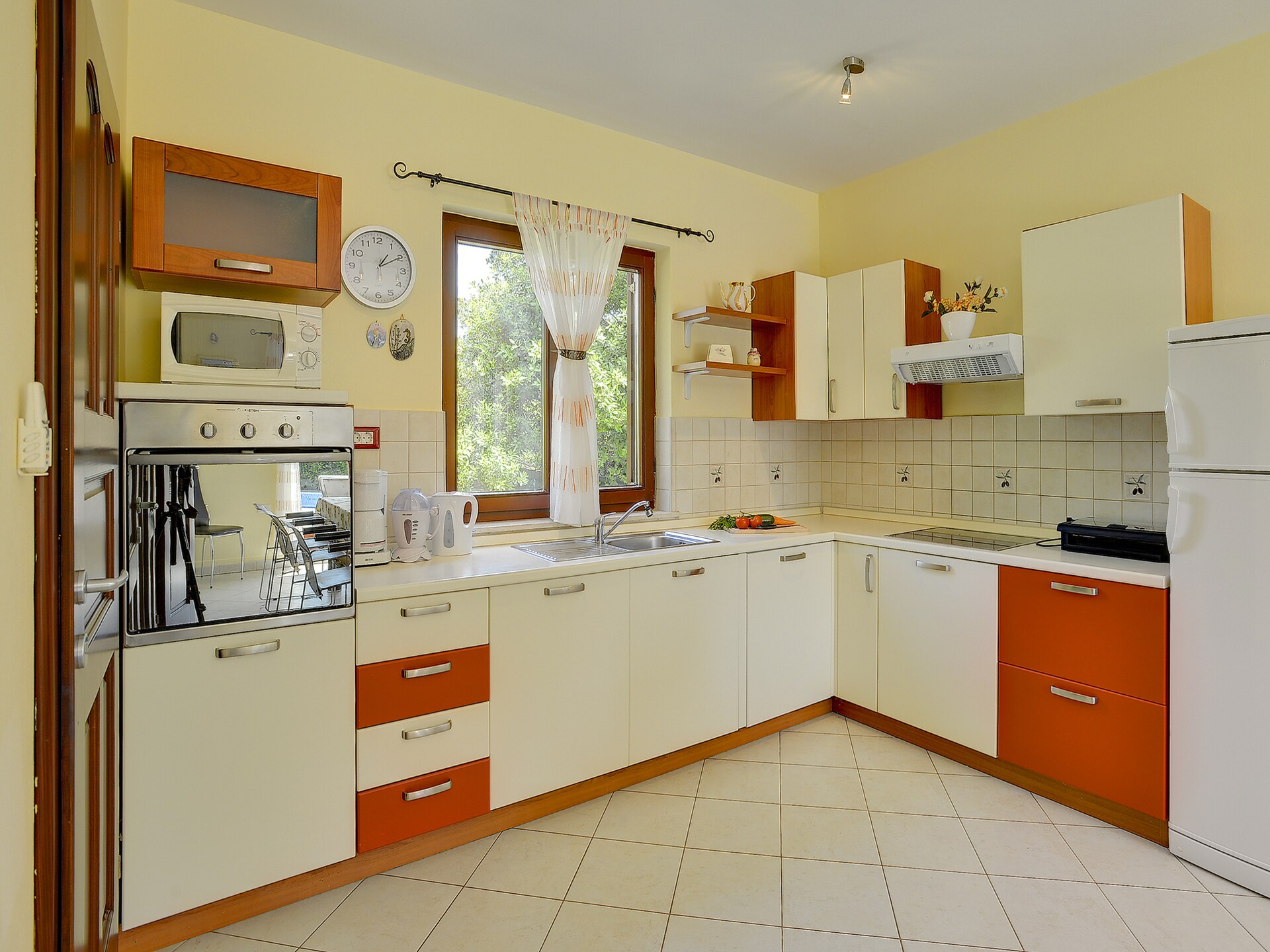 Villa Nina: Omheinde oase met zwembad op 900m van strand in Medulin - foto 14