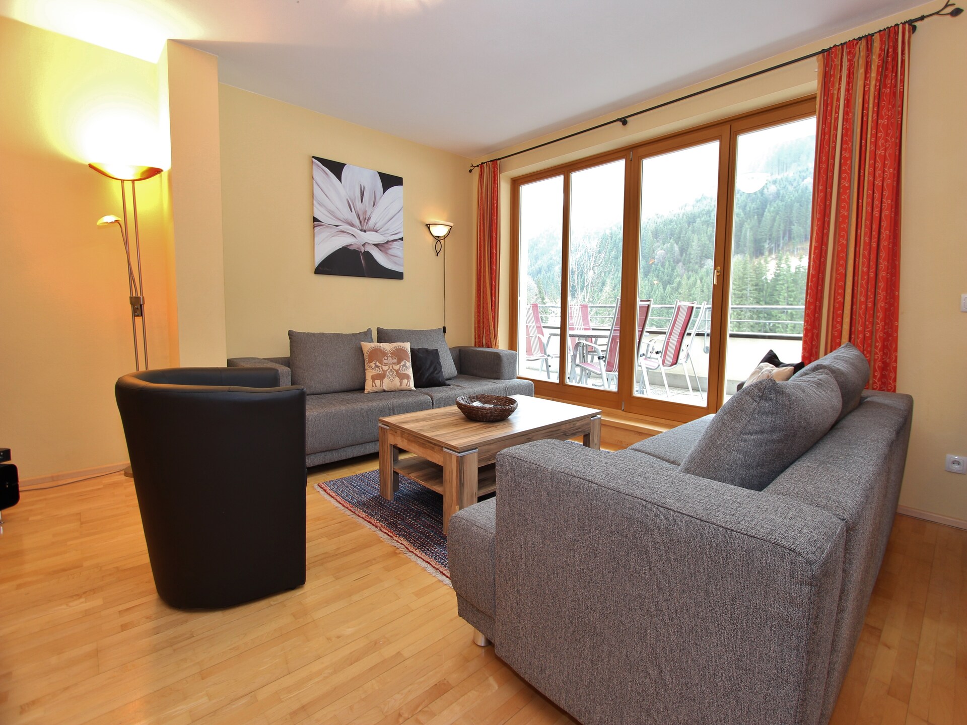 Chalet Appartement aan de Skipiste in Saalbach-Hinterglemm voor 8 Personen - foto 2