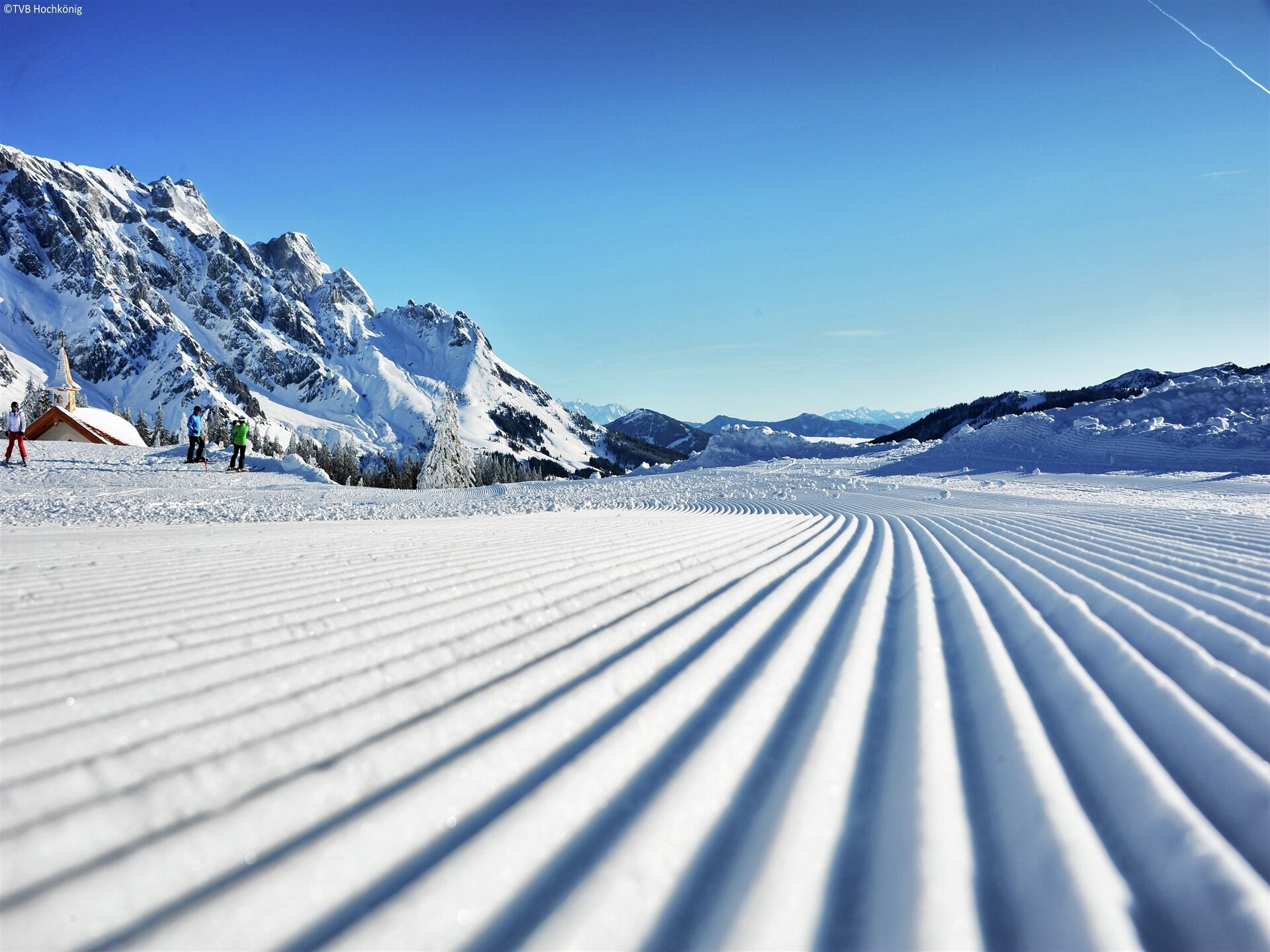 Ruim 14-persoons chalet aan de piste in Saalbach-Hinterglemm met bergzicht - foto 27