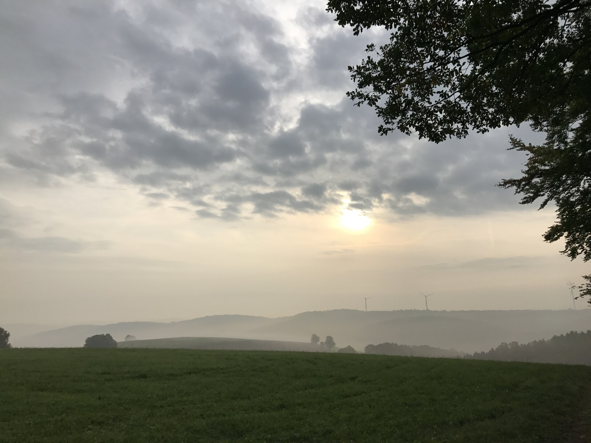 Vrijstaand vakantiehuis in het bos bij Kirchheim, vlakbij meer en golfbaan - foto 14