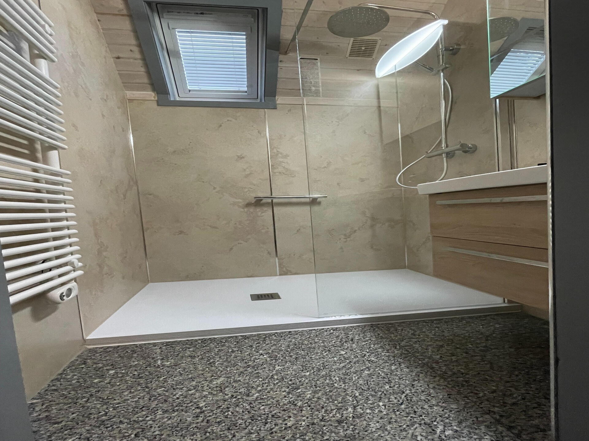 Vrijstaand vakantiehuis in het bos bij Kirchheim, vlakbij meer en golfbaan - foto 8