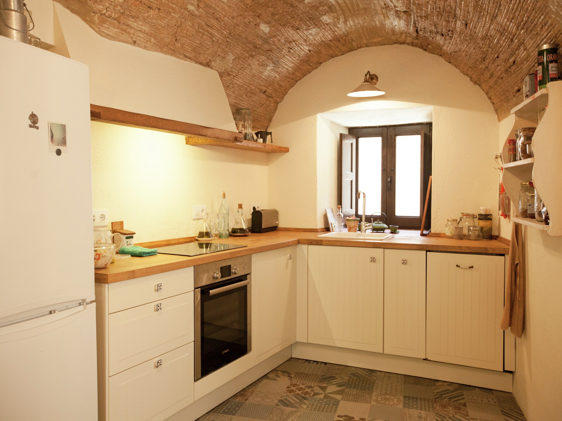 Vintage appartement aan de Costa Brava met open haard, vlakbij zee en meer - foto 4