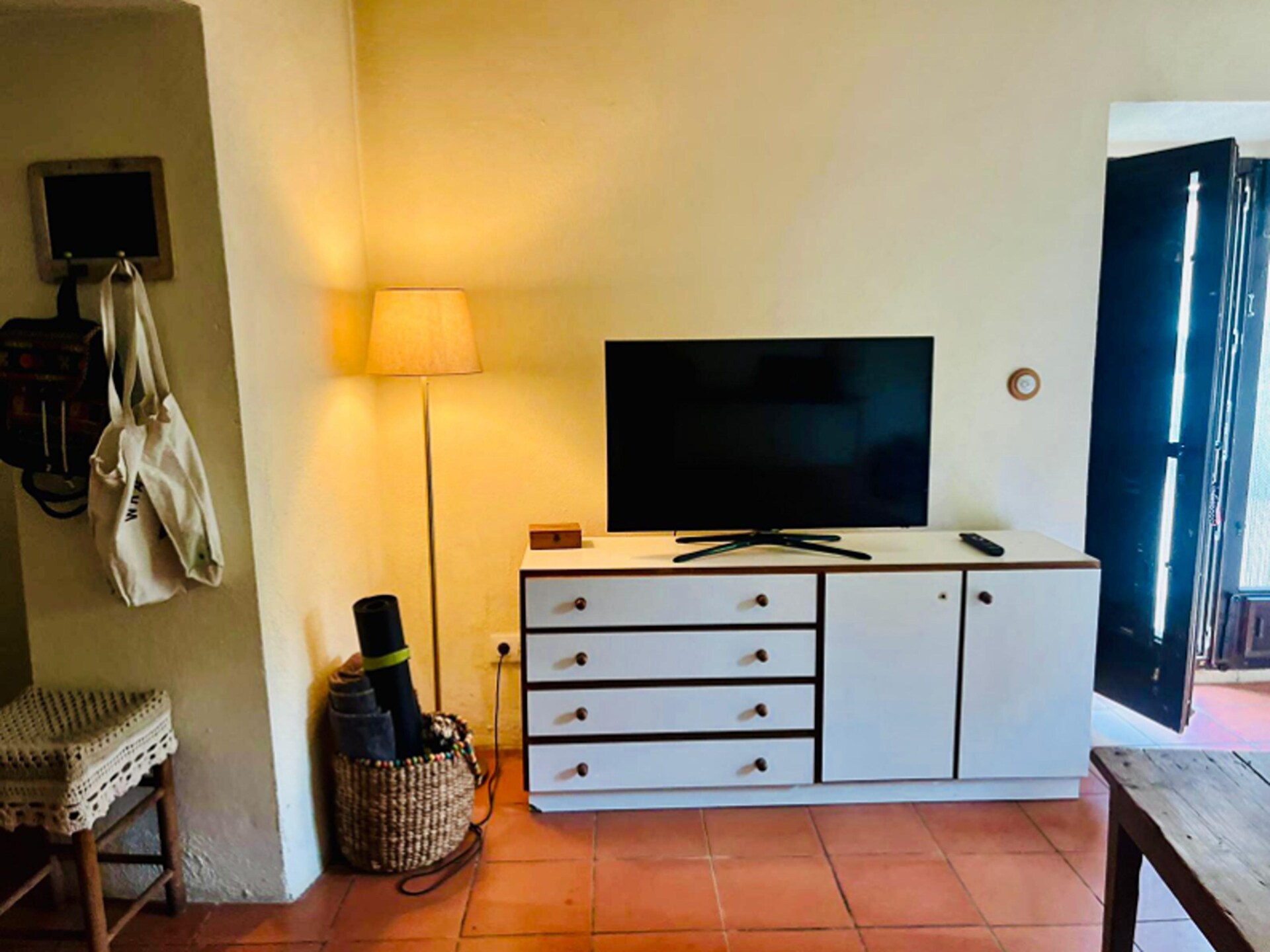 Vintage appartement aan de Costa Brava met open haard, vlakbij zee en meer - foto 15