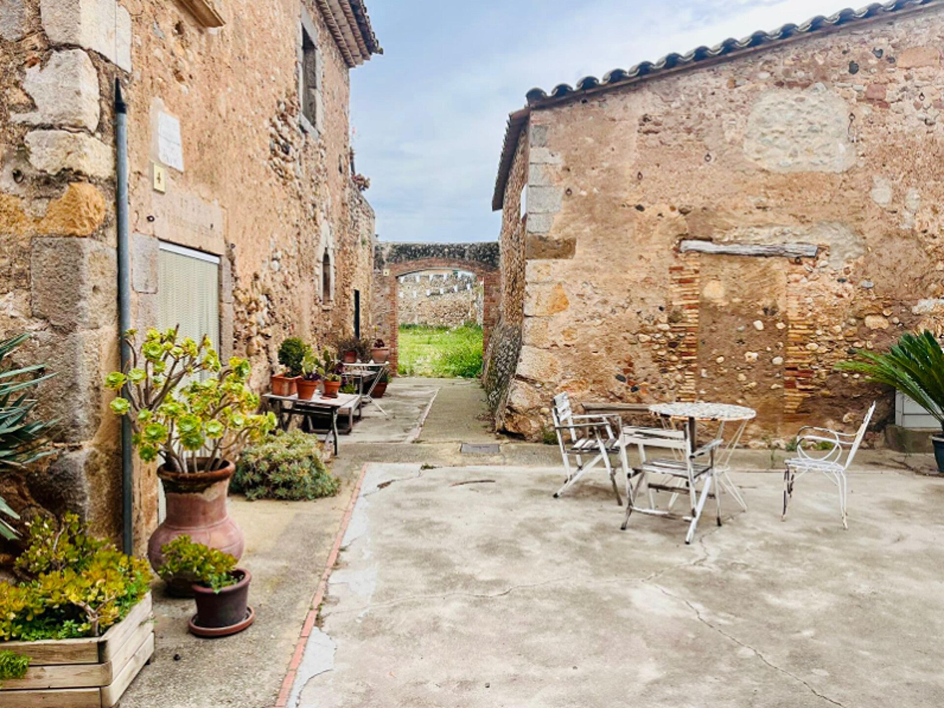 Vintage appartement aan de Costa Brava met open haard, vlakbij zee en meer - foto 33