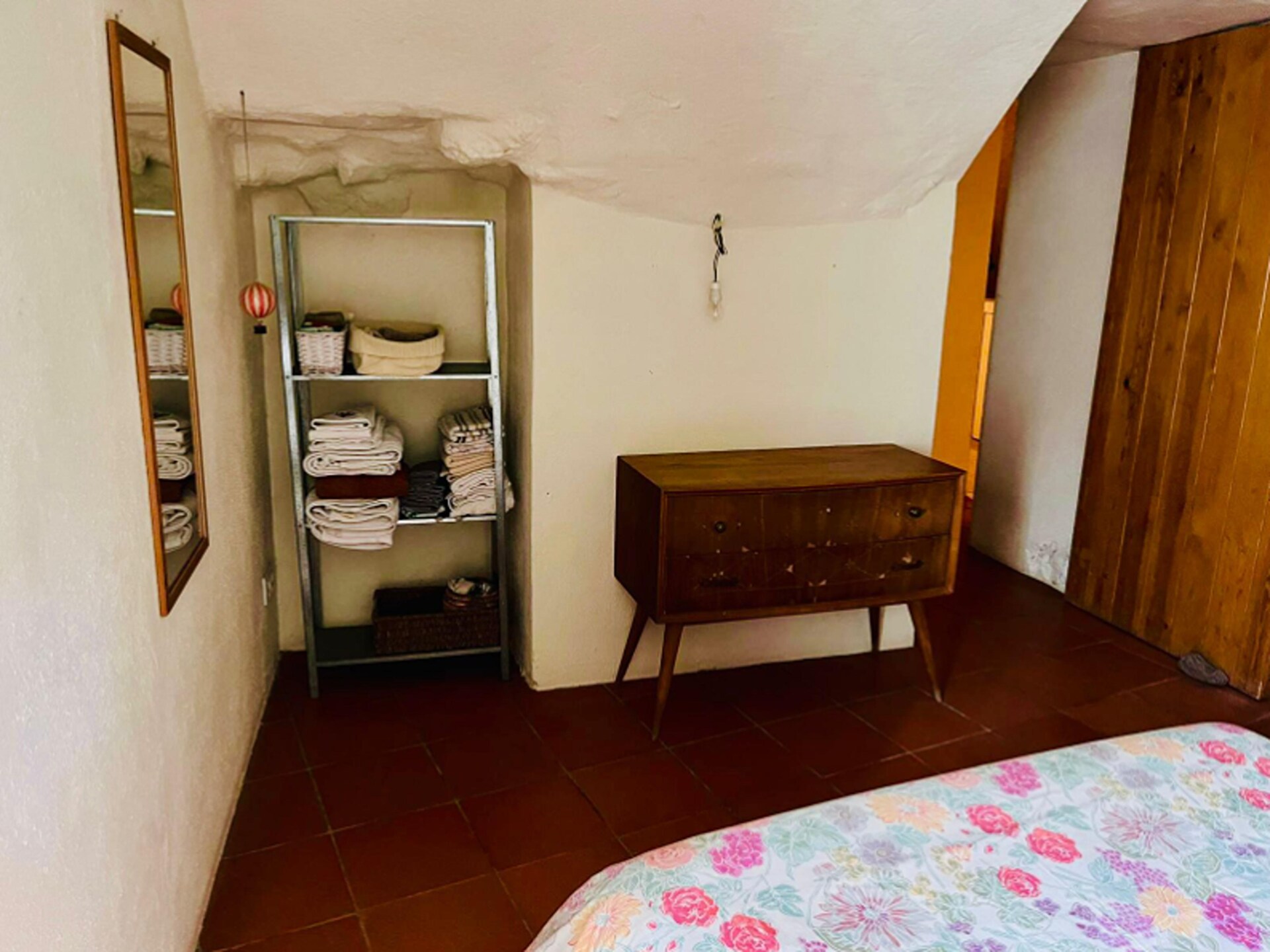 Vintage appartement aan de Costa Brava met open haard, vlakbij zee en meer - foto 28