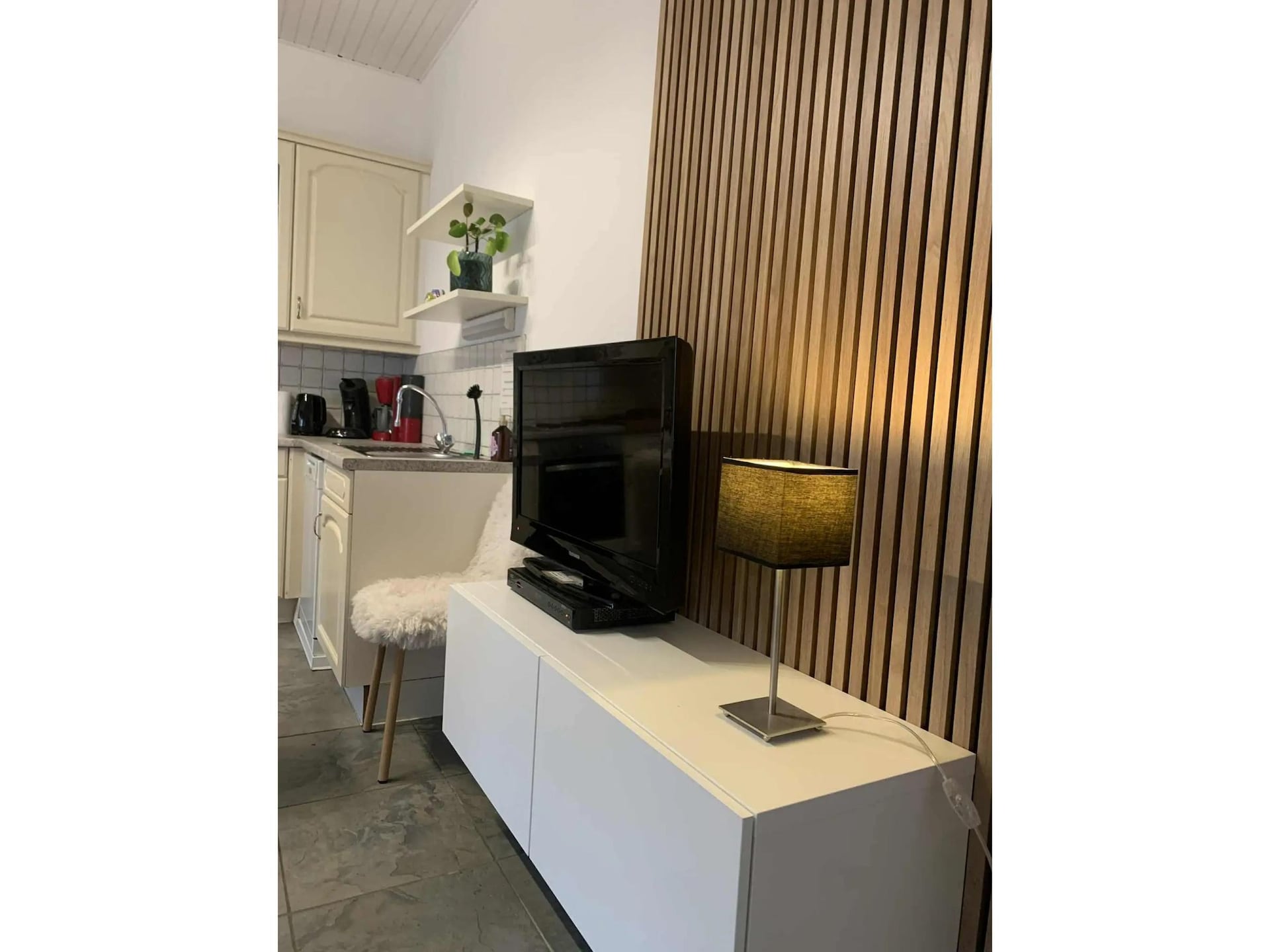 Op 1 km van het centrum: gelijkvloers landhuis in Purnode (Dinant) - foto 13