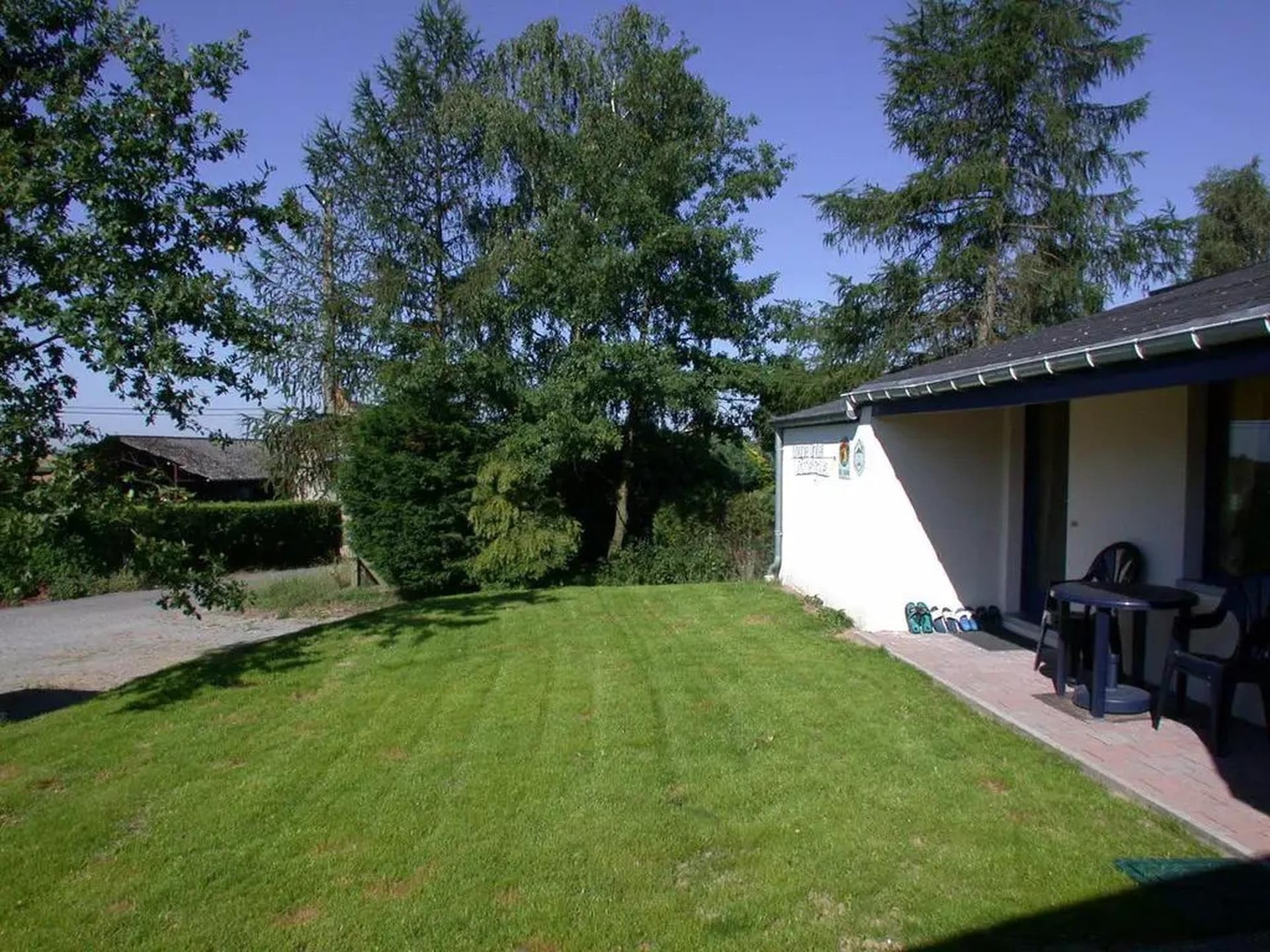 Op 1 km van het centrum: gelijkvloers landhuis in Purnode (Dinant) - foto 6