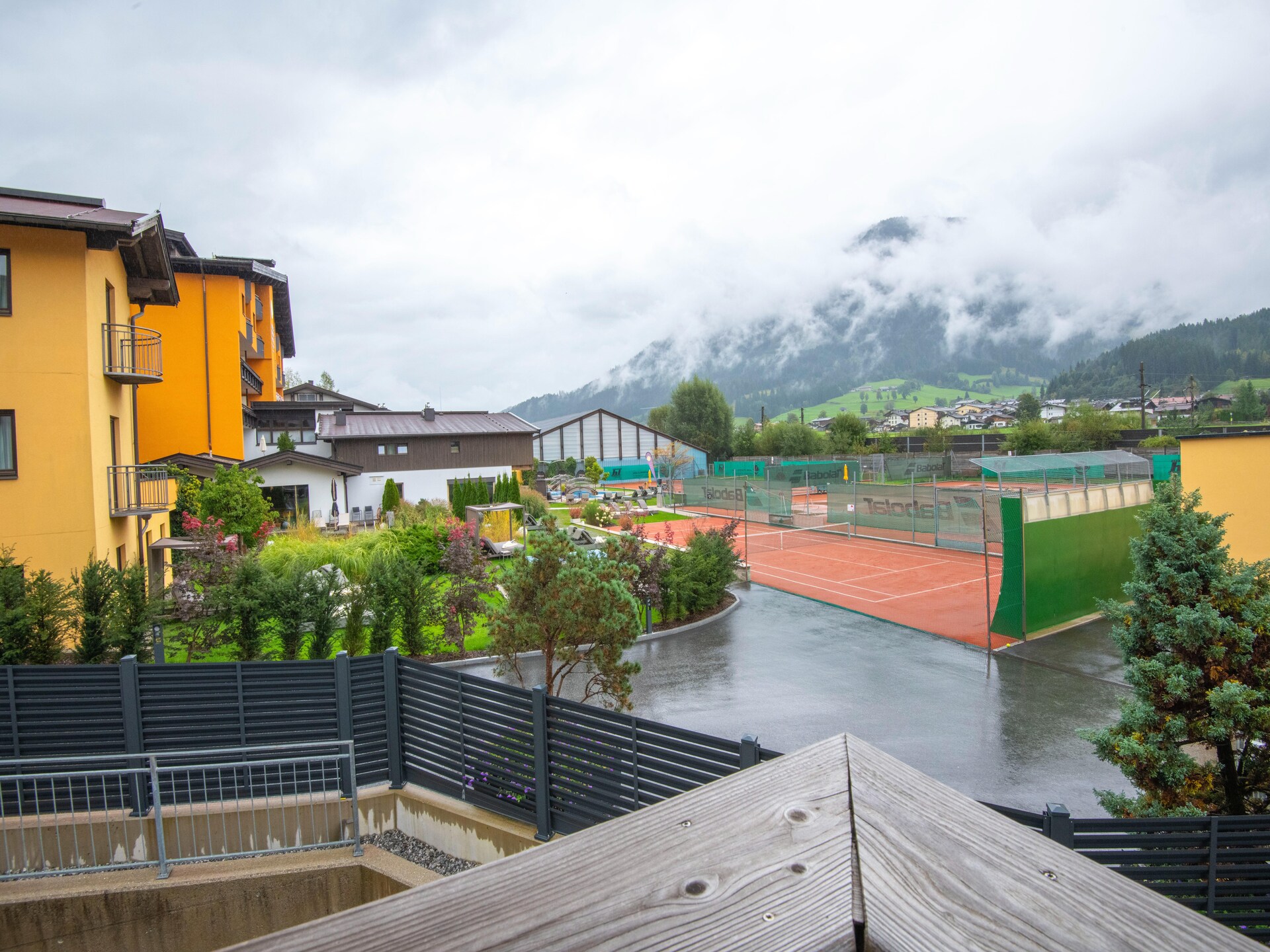 Aan de piste: Ruim appartement voor 10 personen in Brixen im Thale - foto 21