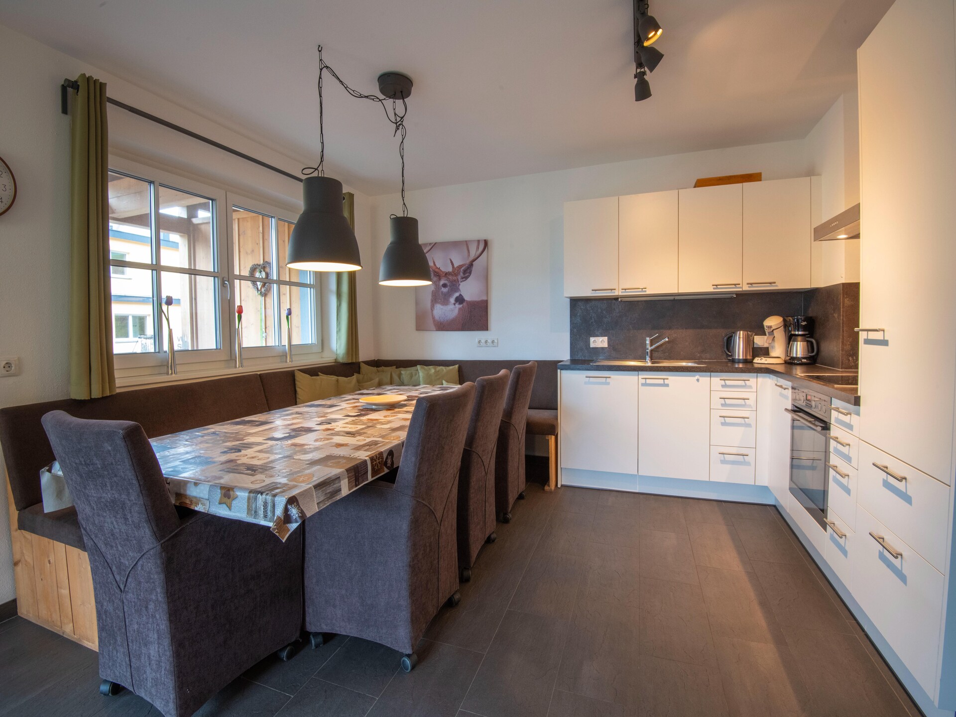 Aan de piste: Ruim appartement voor 10 personen in Brixen im Thale - foto 3