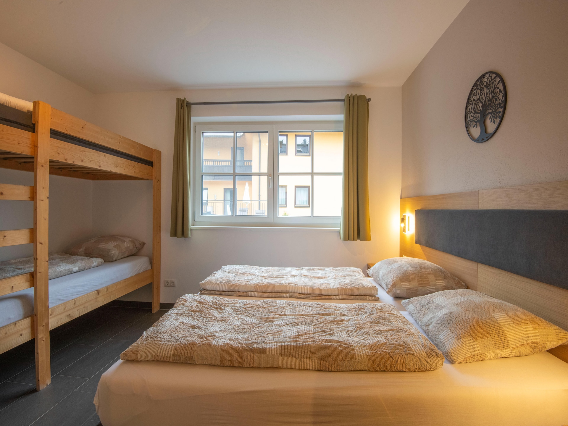 Aan de piste: Ruim appartement voor 10 personen in Brixen im Thale - foto 14