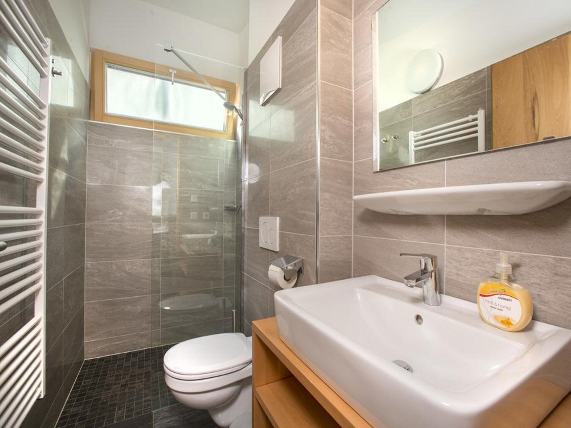 8-persoons appartement aan de piste in Neukirchen am Großvenediger - foto 18