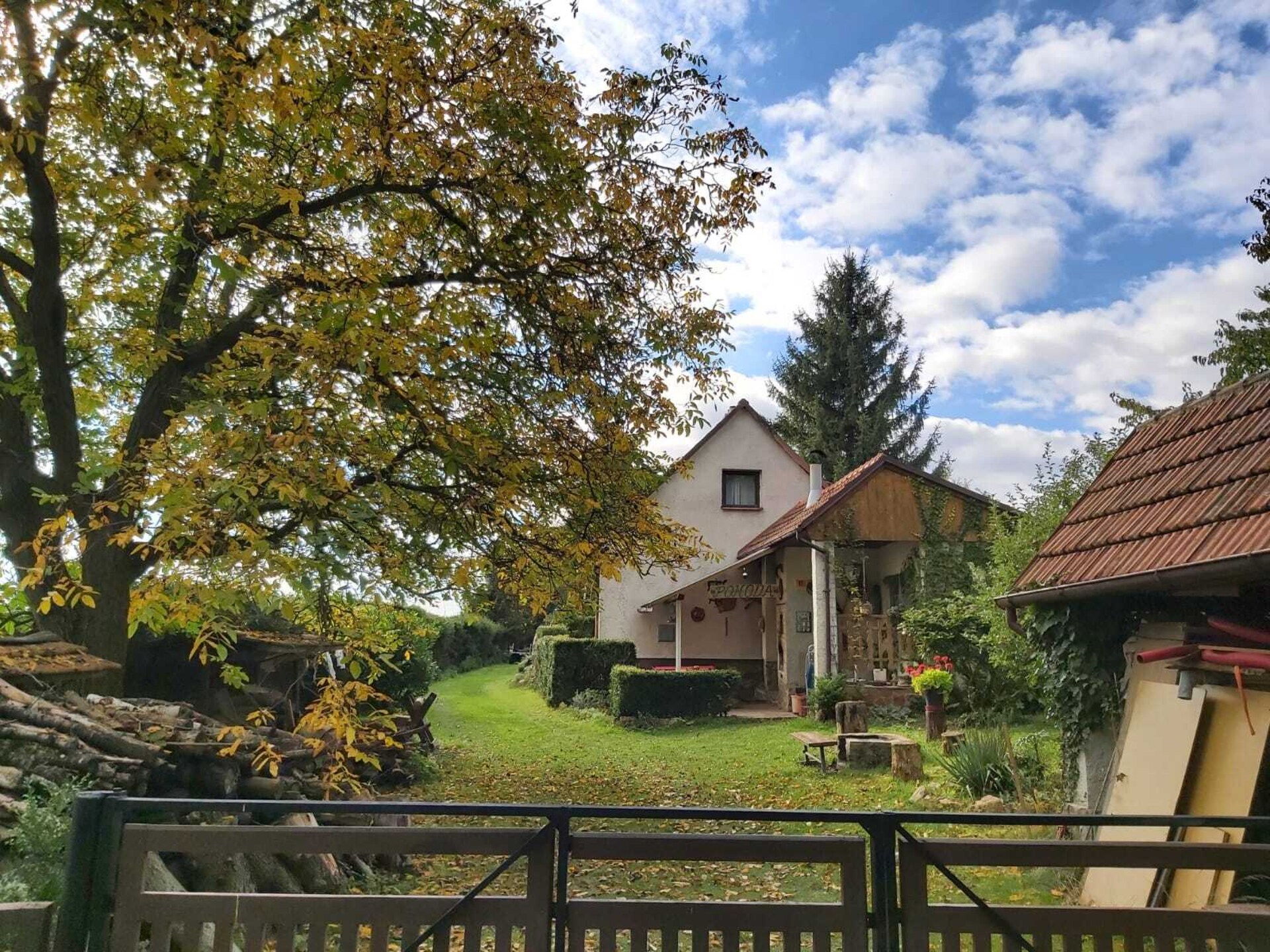 Pohoda: vrijstaand huisdiervriendelijk vakantiehuis voor 4 in de bossen bij Praag - foto 18