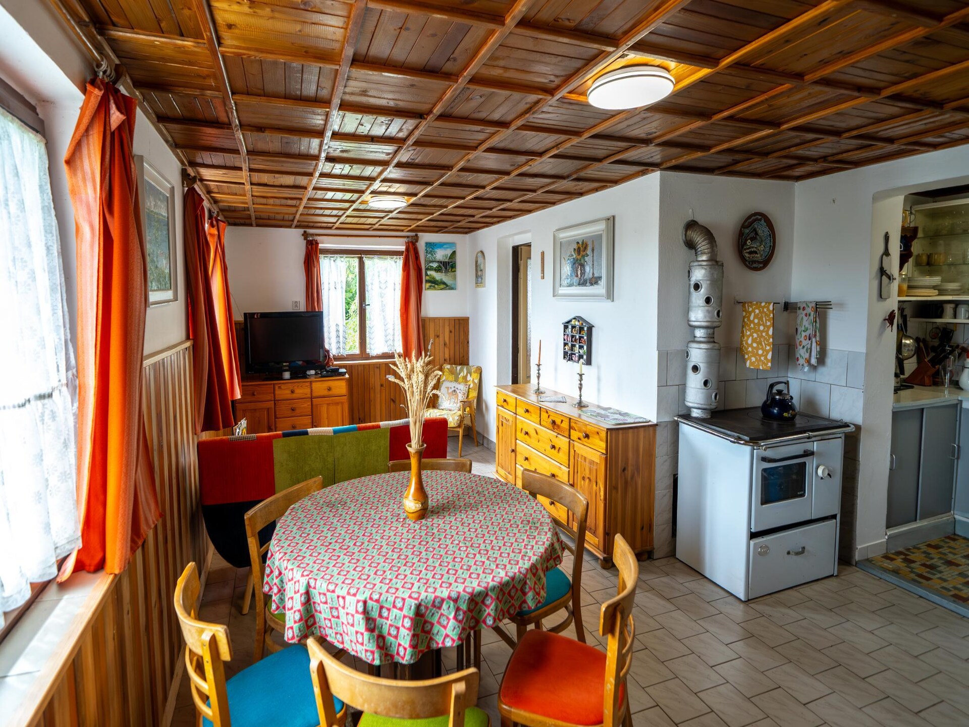 Pohoda: vrijstaand huisdiervriendelijk vakantiehuis voor 4 in de bossen bij Praag - foto 5
