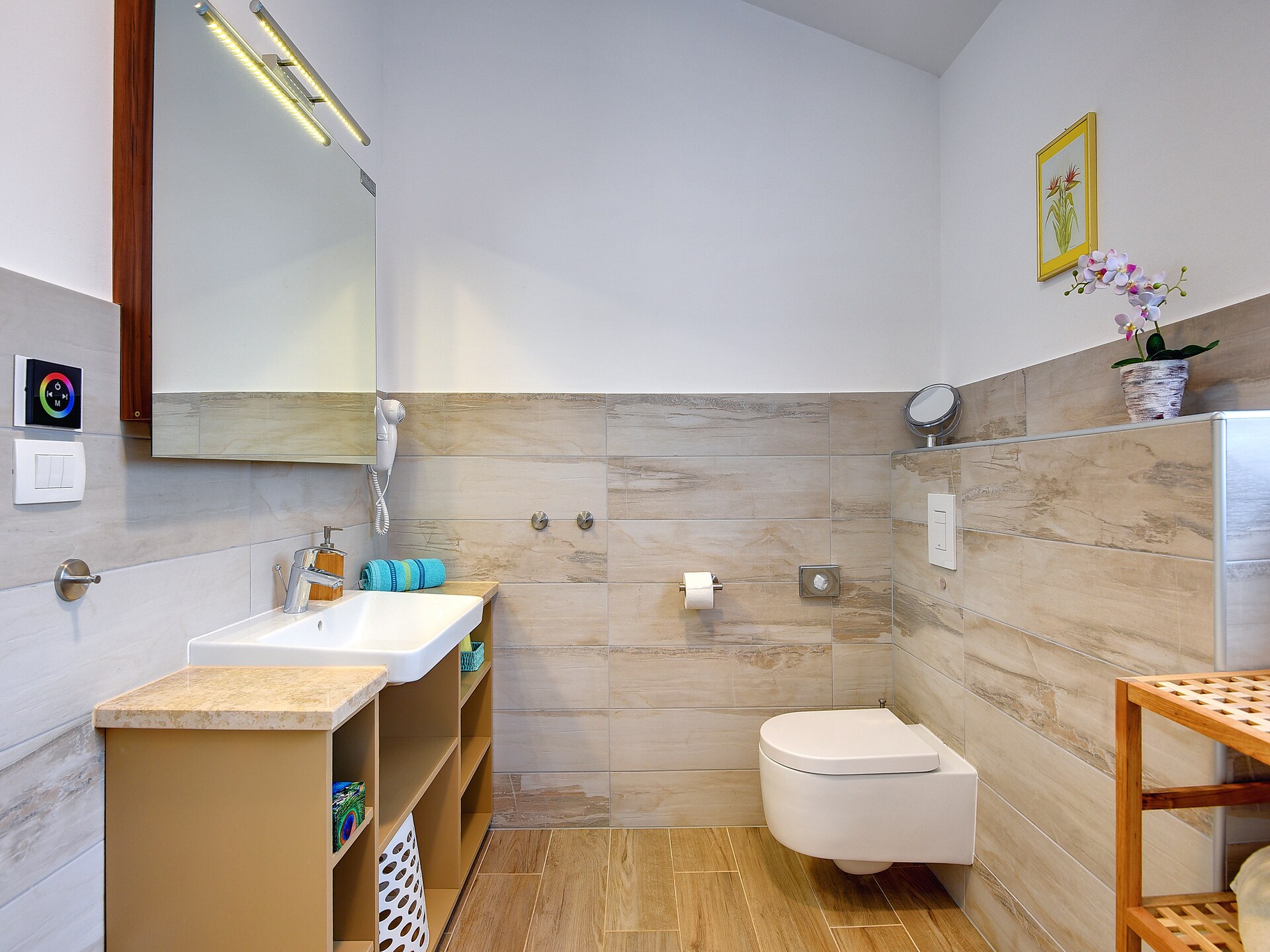 Moderne villa bij Novigrad met privézwembad en landelijk uitzicht - foto 18