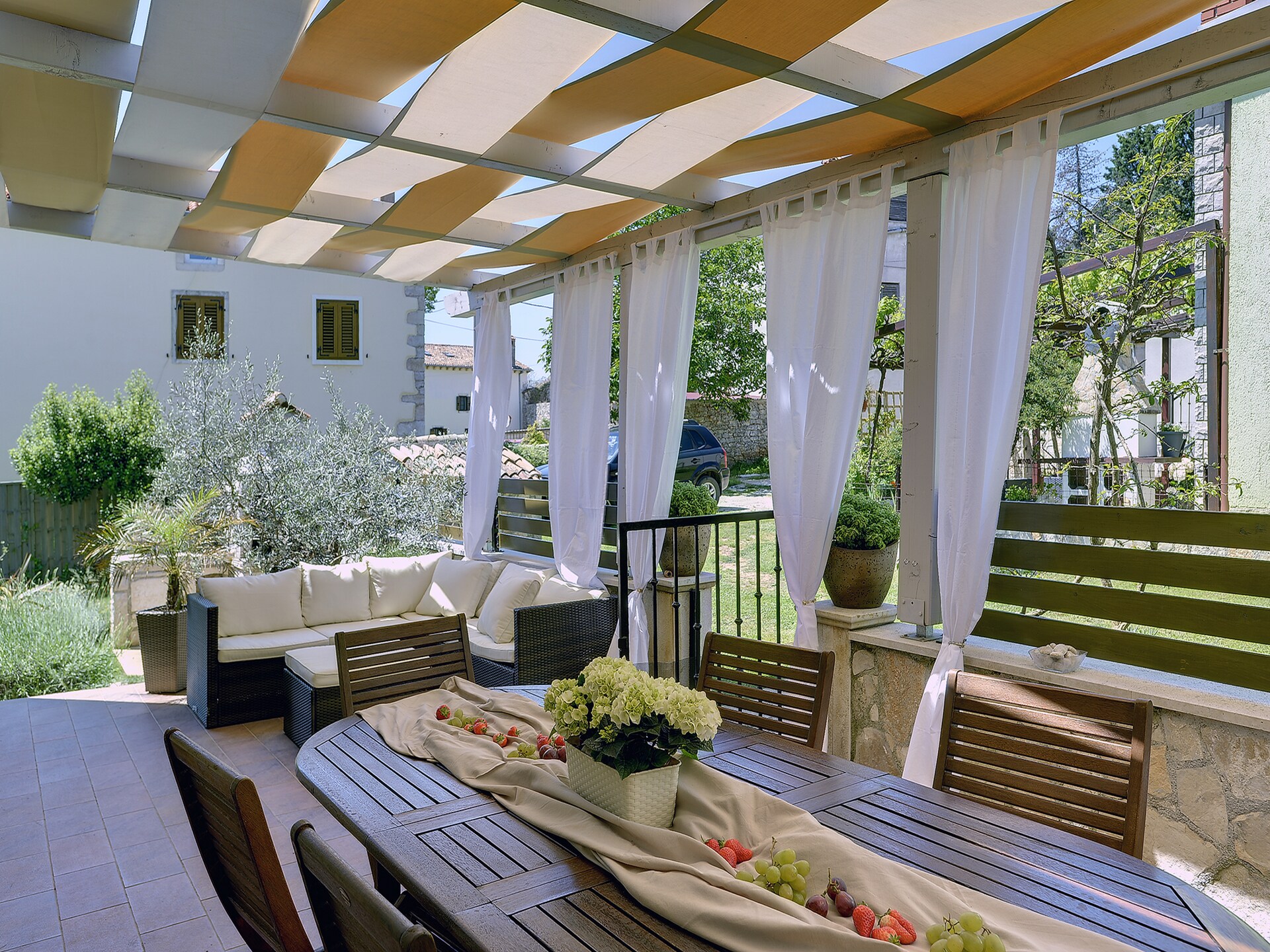 Moderne villa met privézwembad nabij Pula, 3 km van strand - foto 2