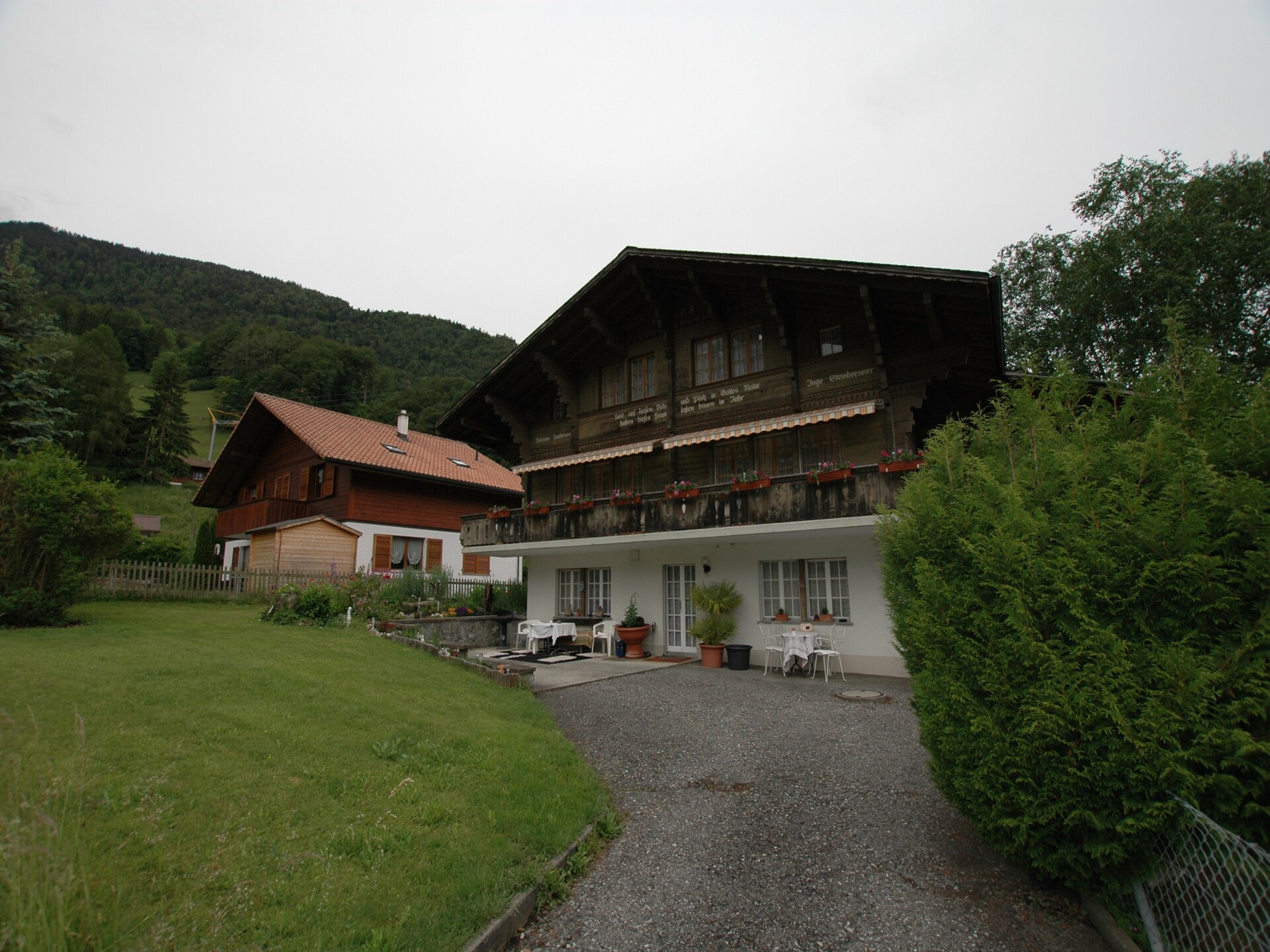 Alpenrust in Wilderswil: knus chalet met uitzicht op Jungfrau en Mönch - foto 14