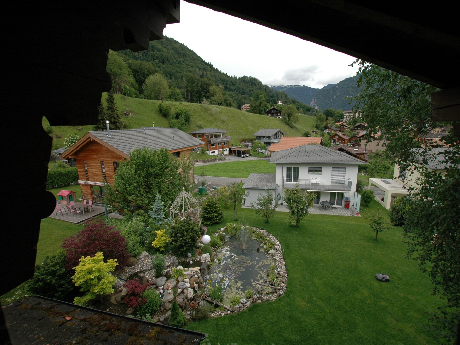 Alpenrust in Wilderswil: knus chalet met uitzicht op Jungfrau en Mönch - foto 15