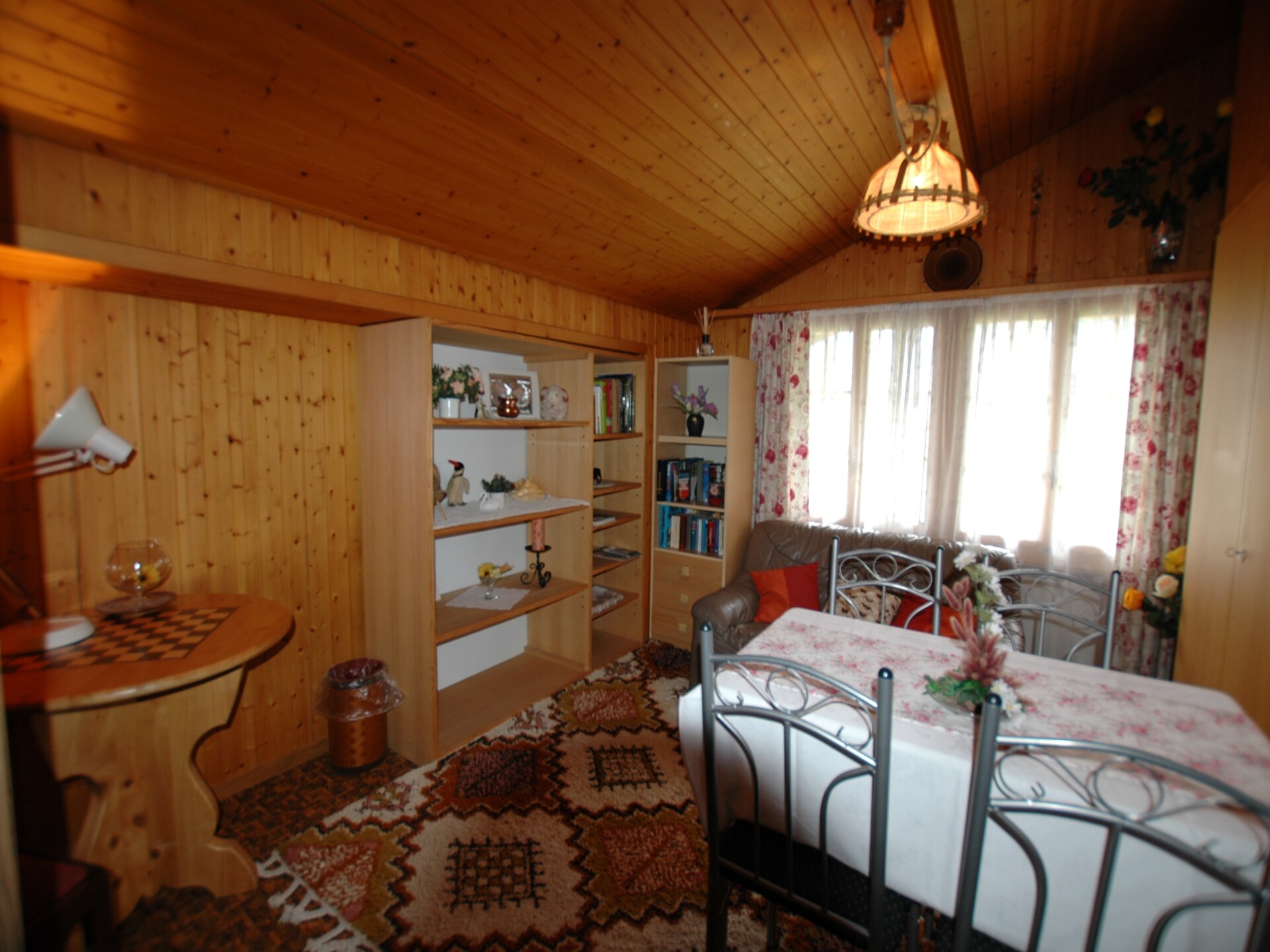 Alpenrust in Wilderswil: knus chalet met uitzicht op Jungfrau en Mönch - foto 7
