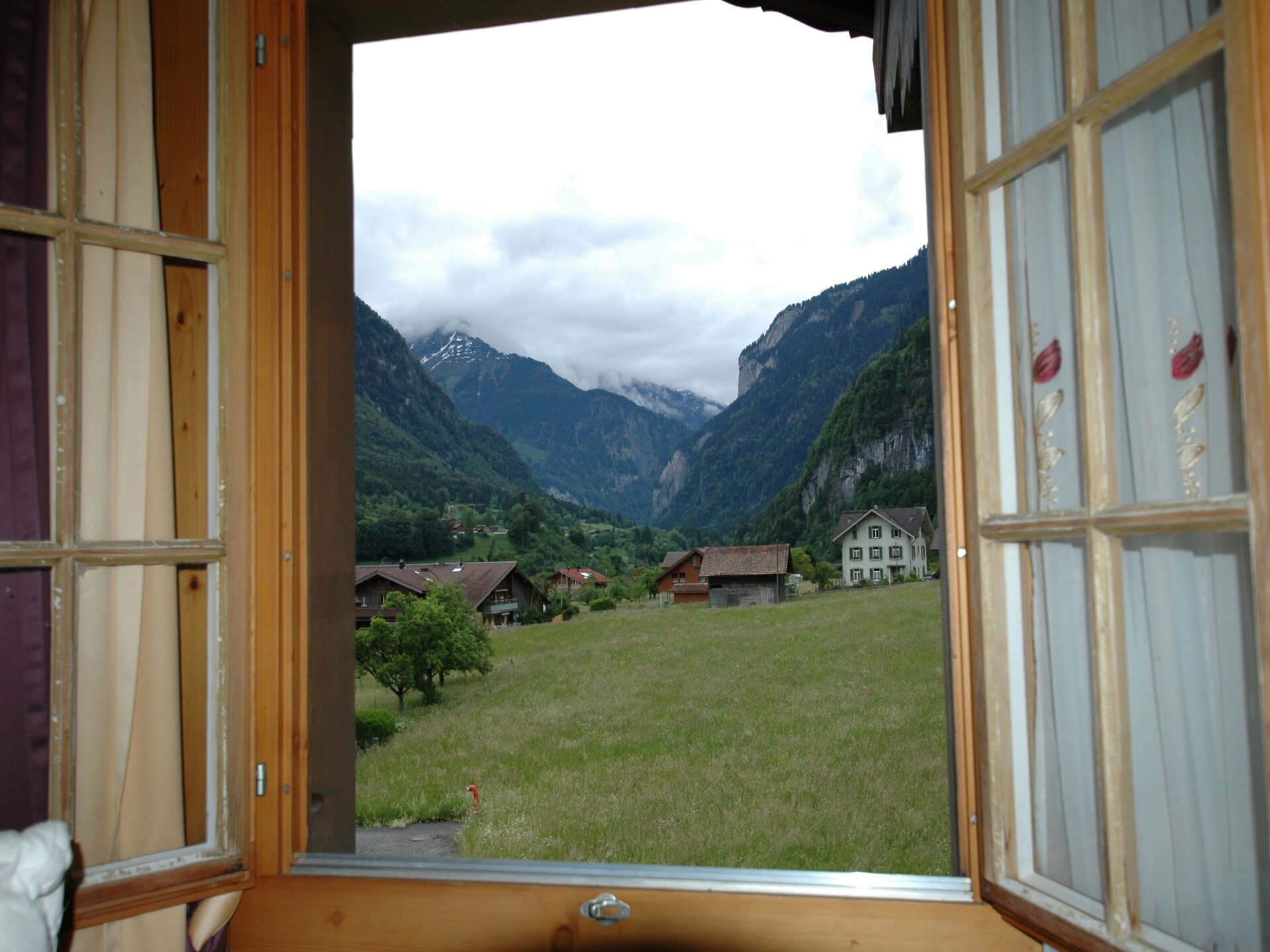 Alpenrust in Wilderswil: knus chalet met uitzicht op Jungfrau en Mönch - foto 16