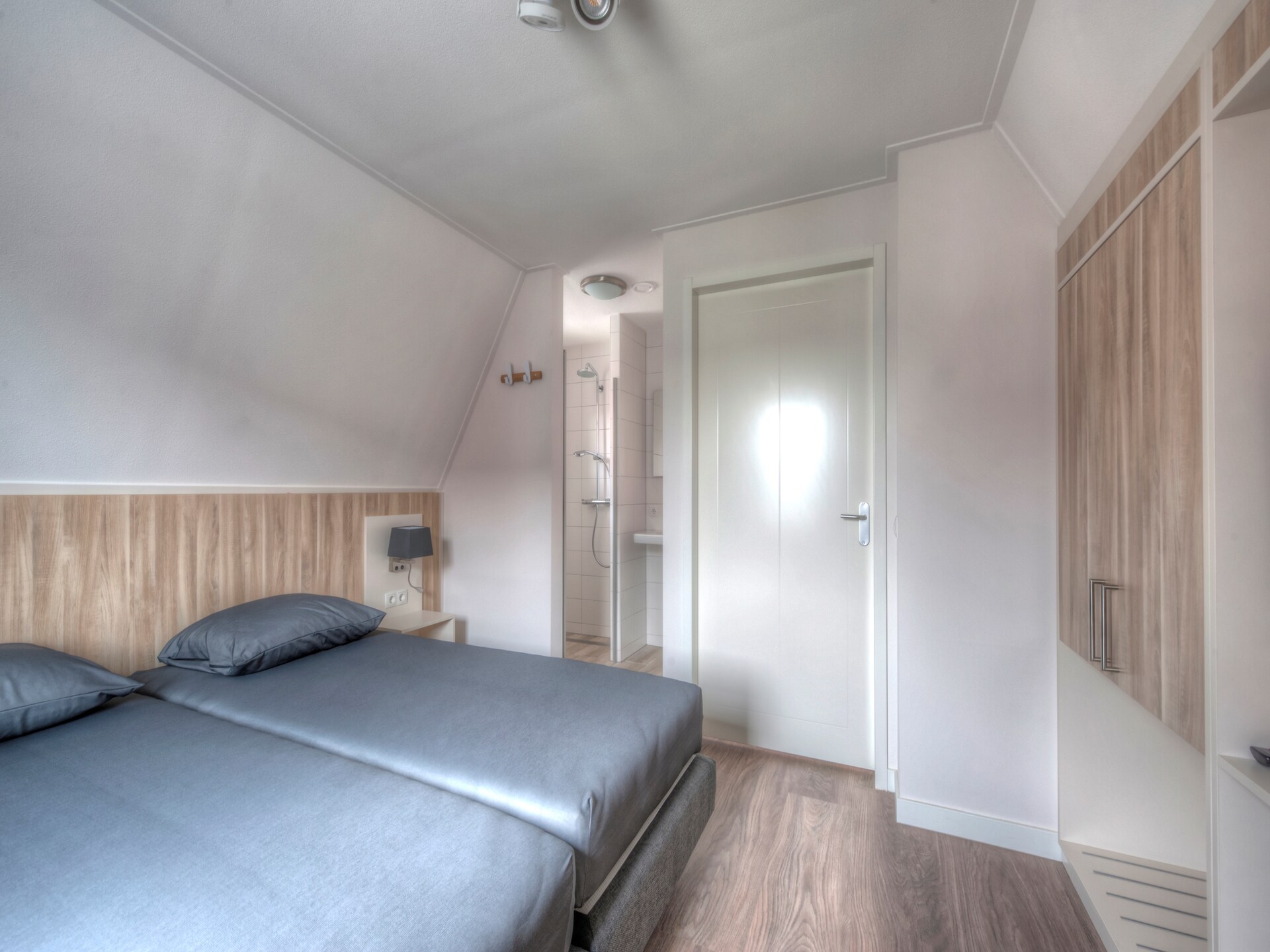 Jaren '30 villa met privétuin op loopafstand van het strand van Dishoek - foto 15