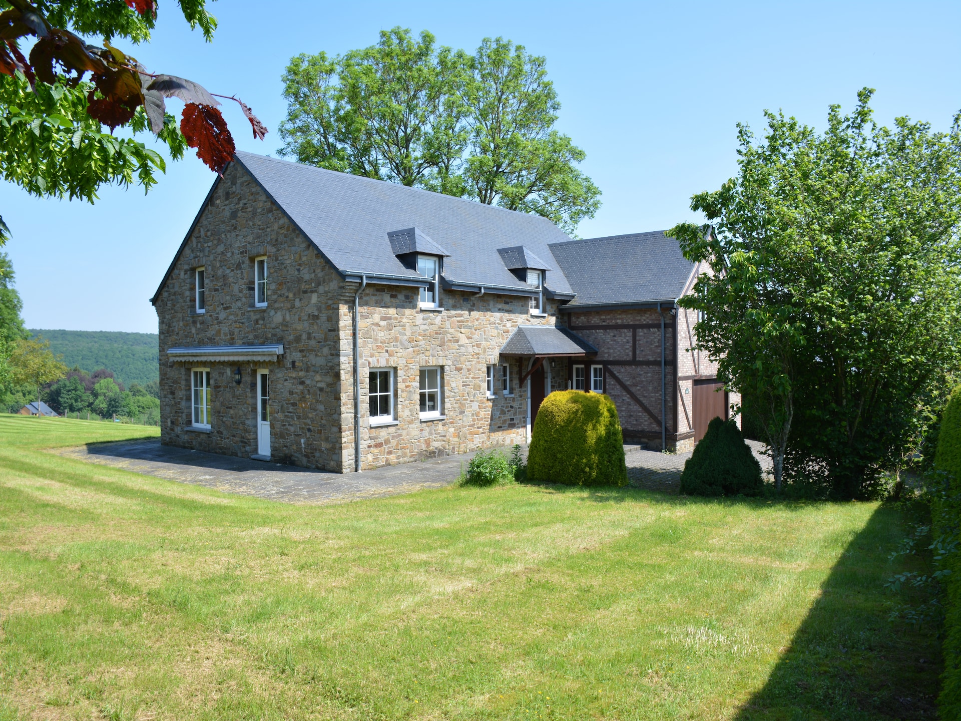 14-persoons villa met 8 slaapkamers in hartje Daverdisse - foto 27