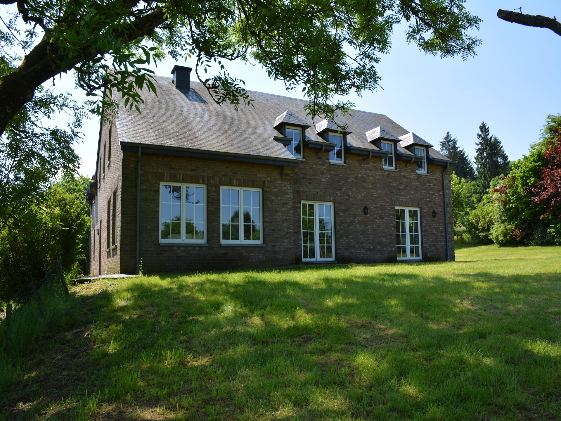 14-persoons villa met 8 slaapkamers in hartje Daverdisse - foto 6