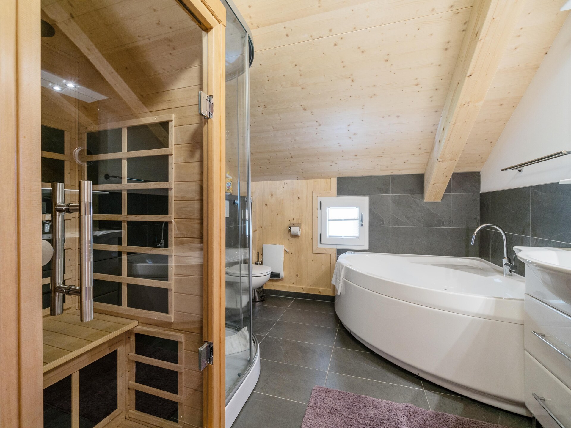 Ruim chalet voor 8 personen met privé wellness aan de rand van het bos in Murau - foto 15