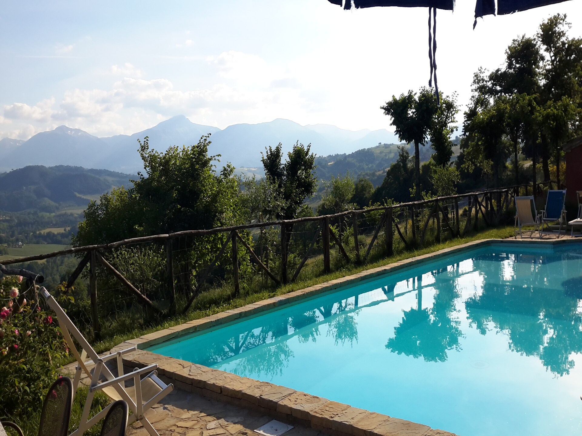 Landhuis met privézwembad in de heuvels van Monte San Martino - foto 6