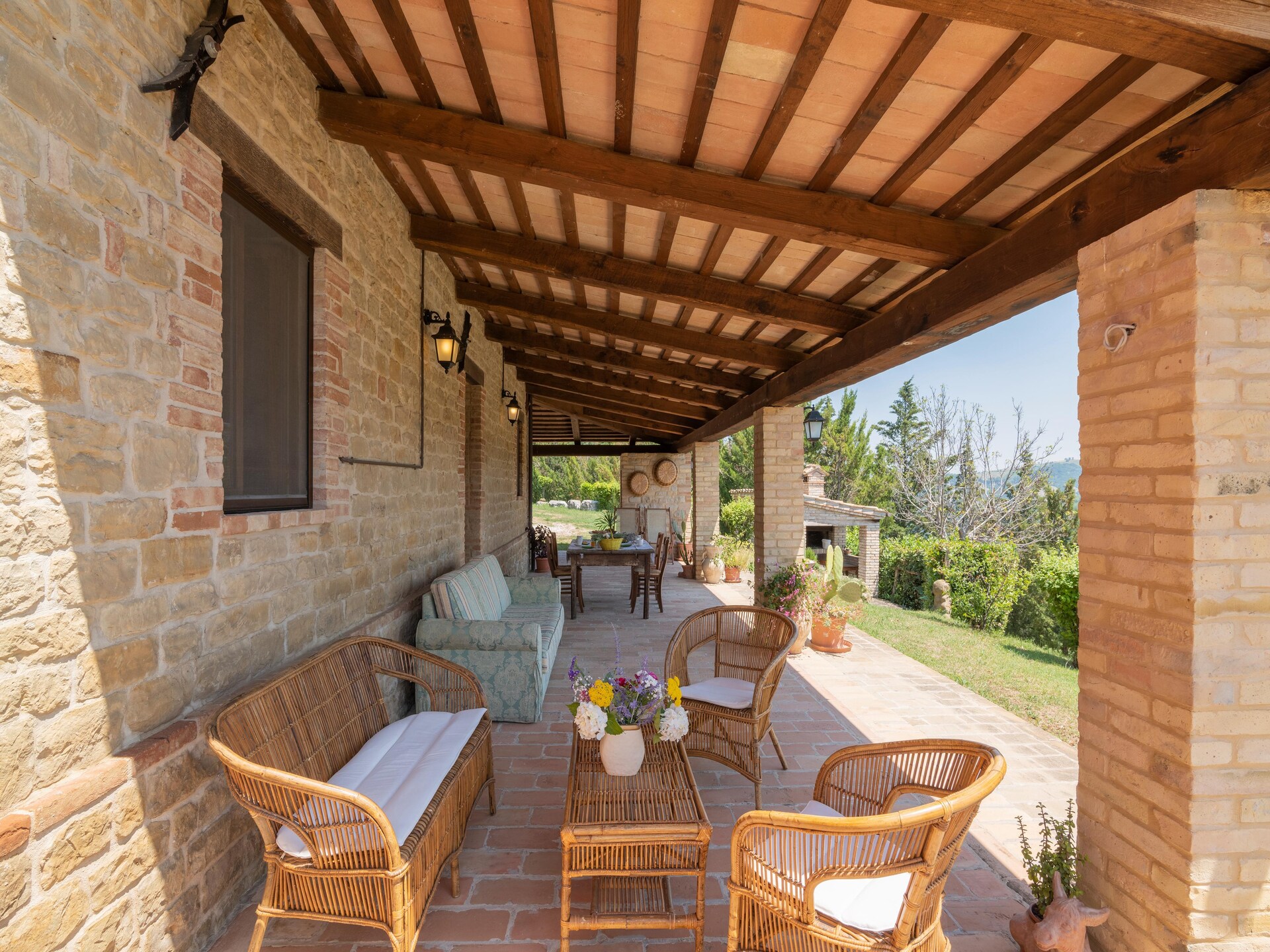Landhuis met privézwembad in de heuvels van Monte San Martino - foto 25