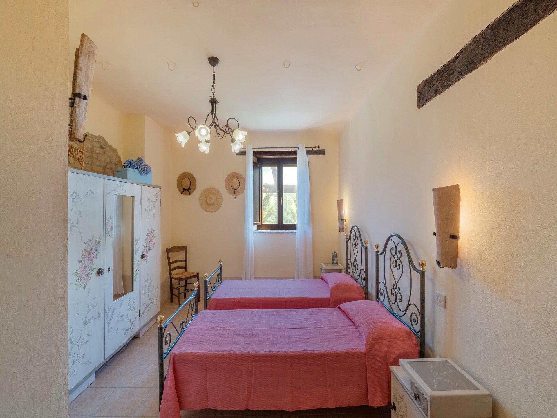Landhuis met privézwembad in de heuvels van Monte San Martino - foto 16