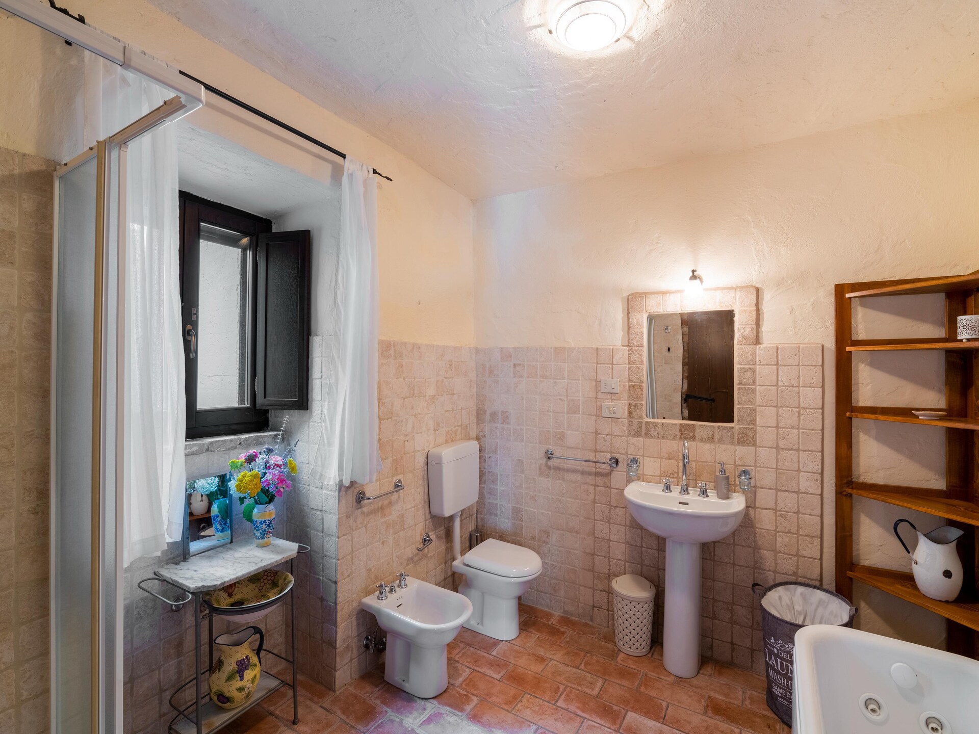 Landhuis met privézwembad in de heuvels van Monte San Martino - foto 22