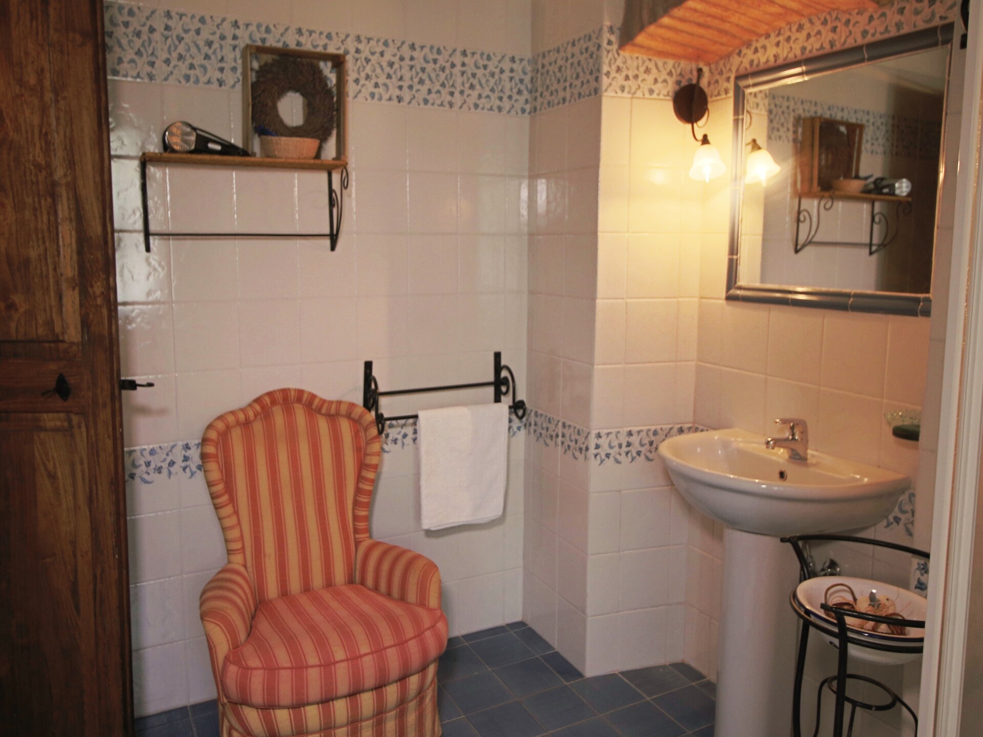 Ruim appartement met zwembad en tuin in het hart van Umbrië - foto 19