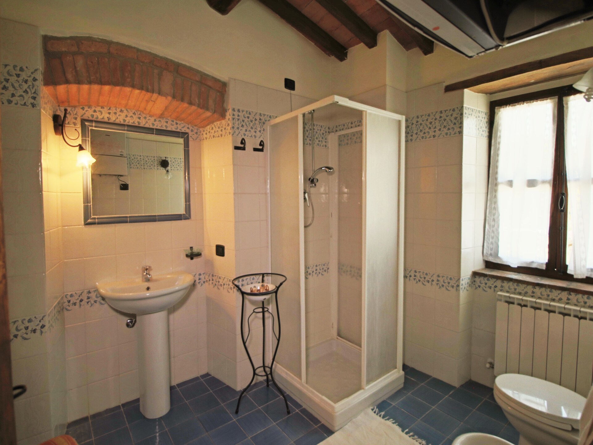 Ruim appartement met zwembad en tuin in het hart van Umbrië - foto 20