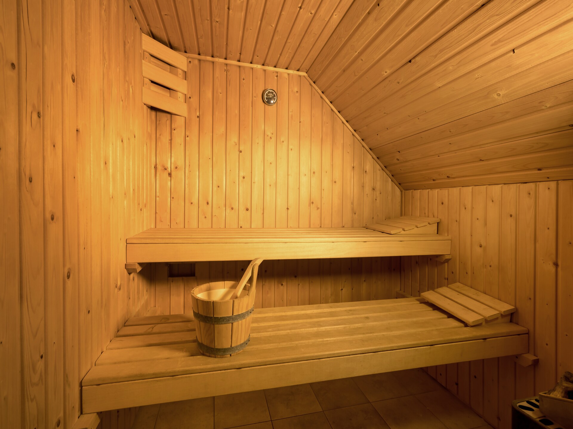 Vrijstaande villa met sauna op hondenstrand Banjaard, Zeeland - foto 10