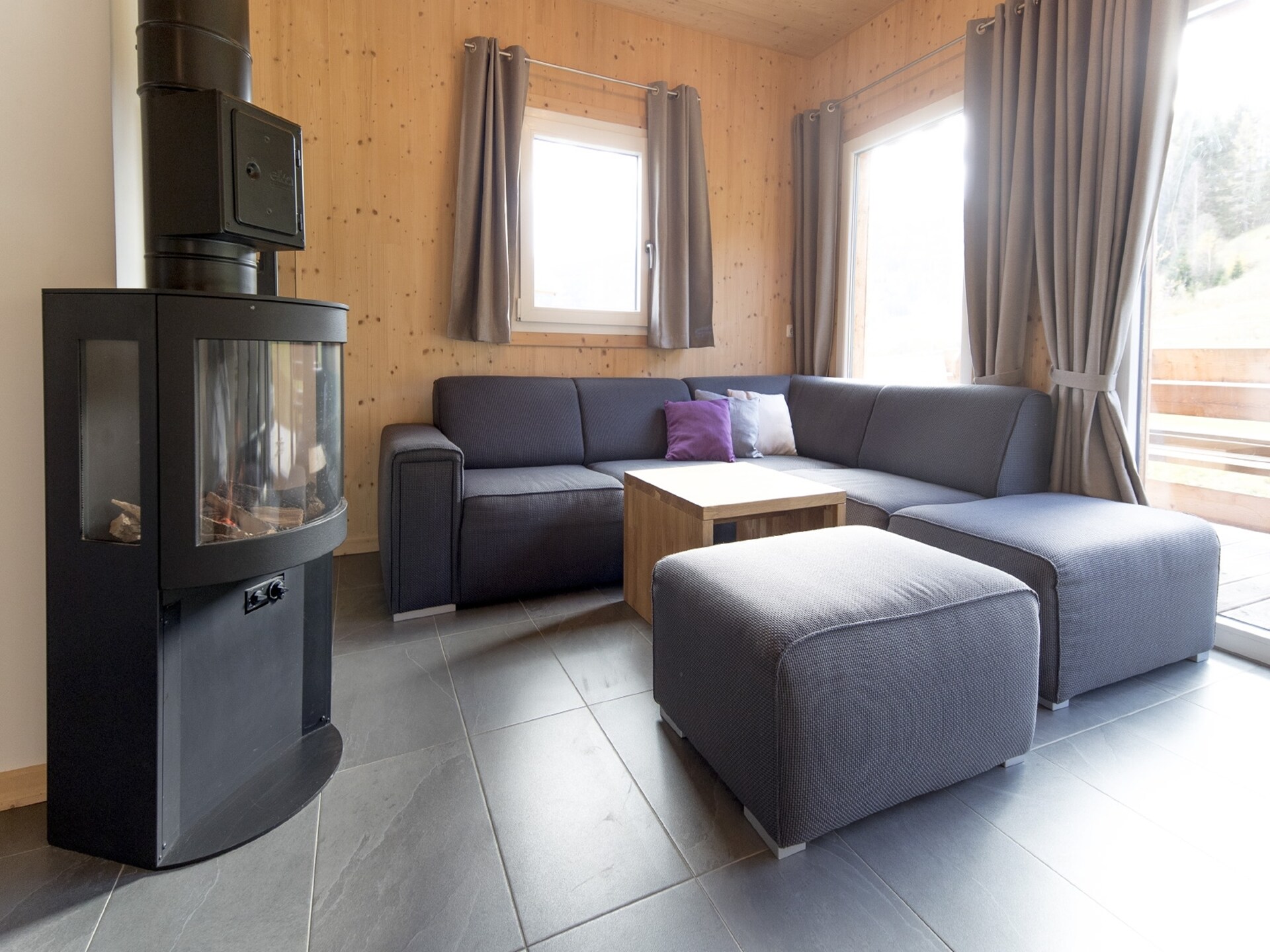 Chalet 25a: Ruim vrijstaand chalet voor 9 personen direct aan de piste - foto 2