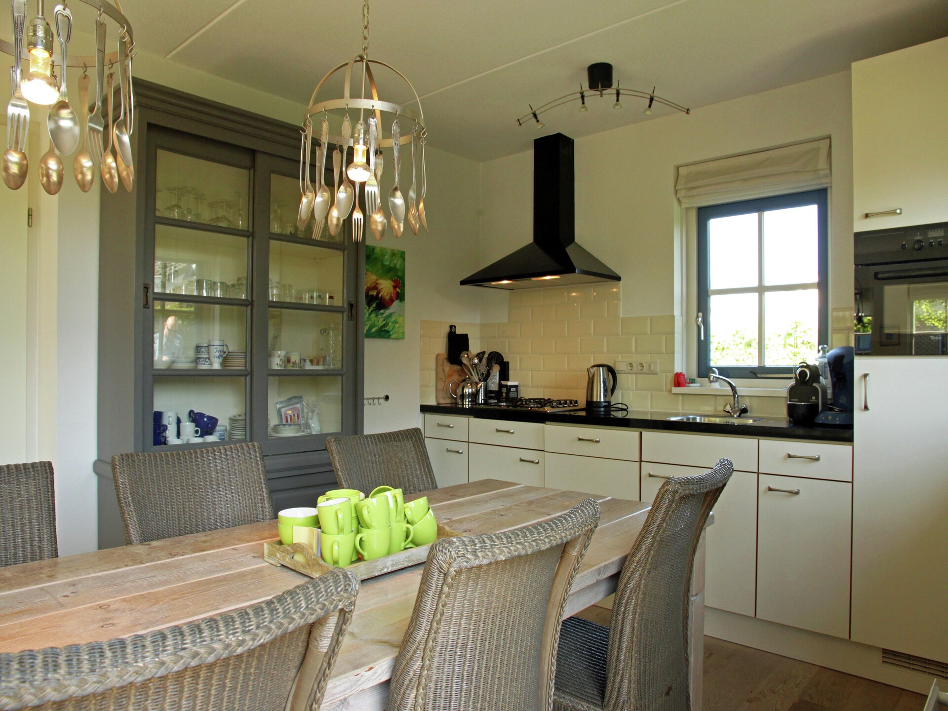 Villa Jean: Vrijstaand vakantiehuis met omheinde tuin in bosrijk Schoorl - foto 3