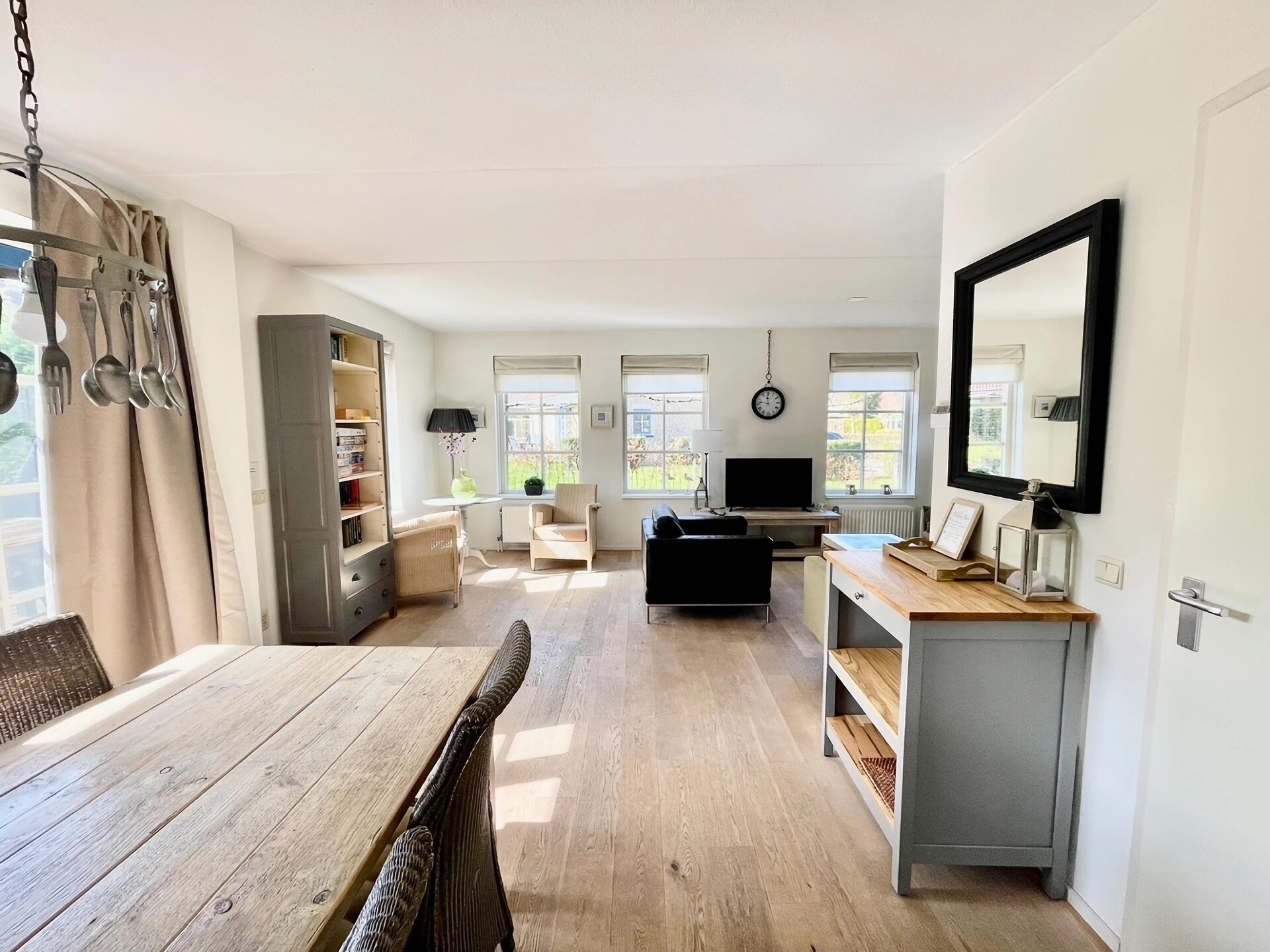 Villa Jean: Vrijstaand vakantiehuis met omheinde tuin in bosrijk Schoorl - foto 10