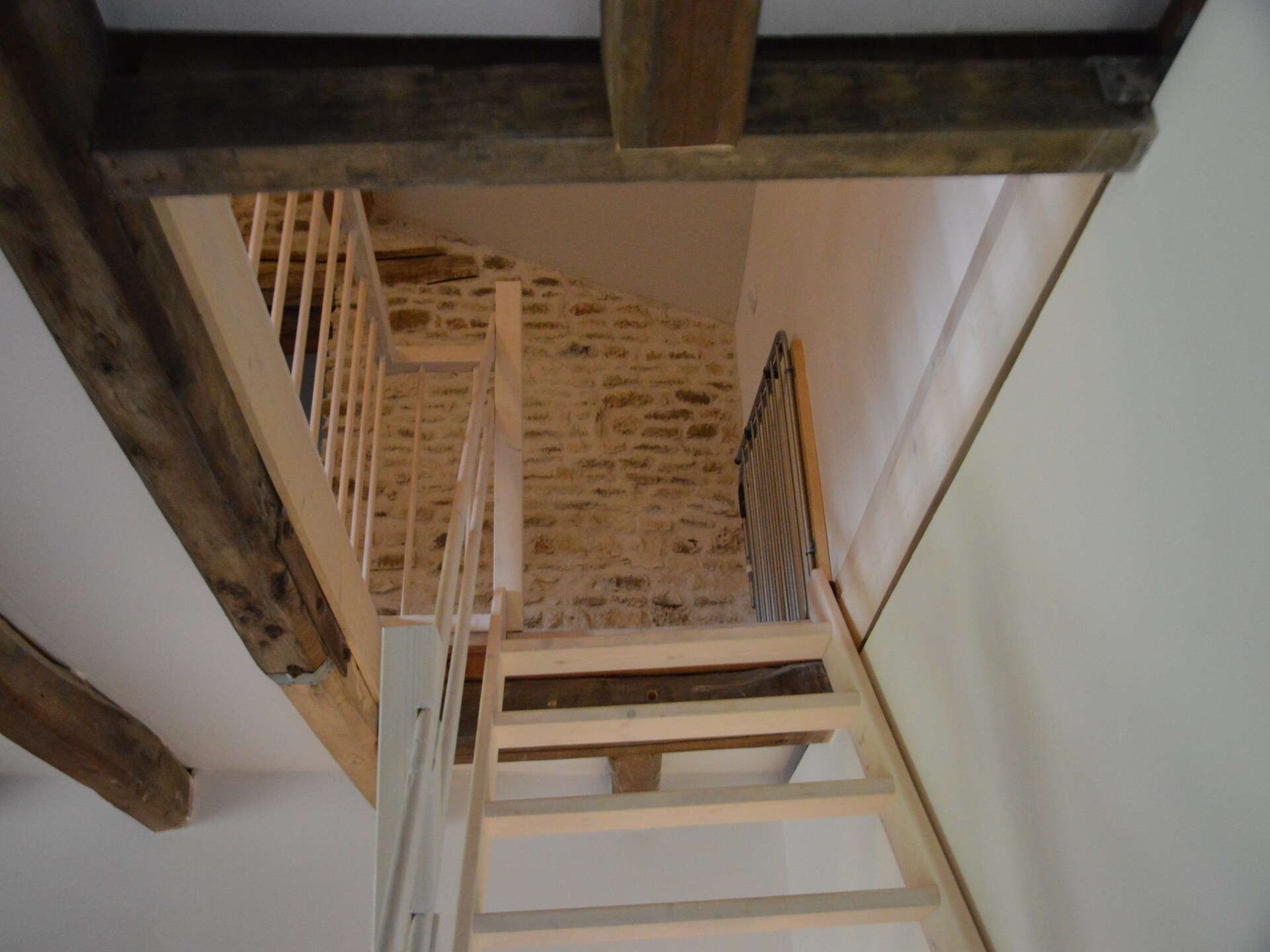 Authentiek landhuis met zwembad en tuin in Frontenay-sur-Dive - foto 35