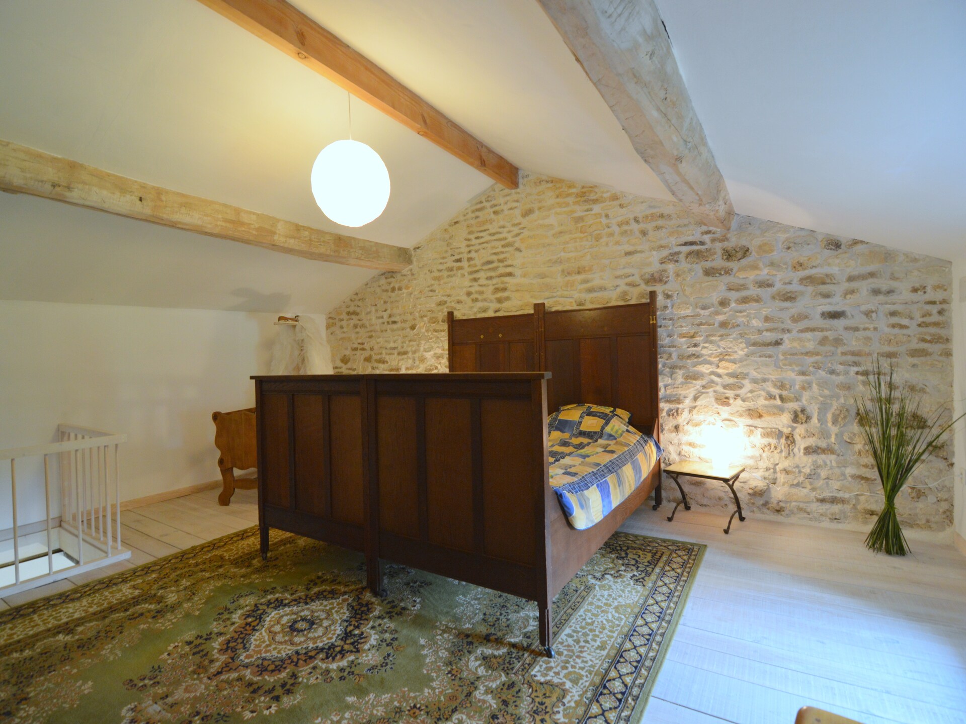 Authentiek landhuis met zwembad en tuin in Frontenay-sur-Dive - foto 11