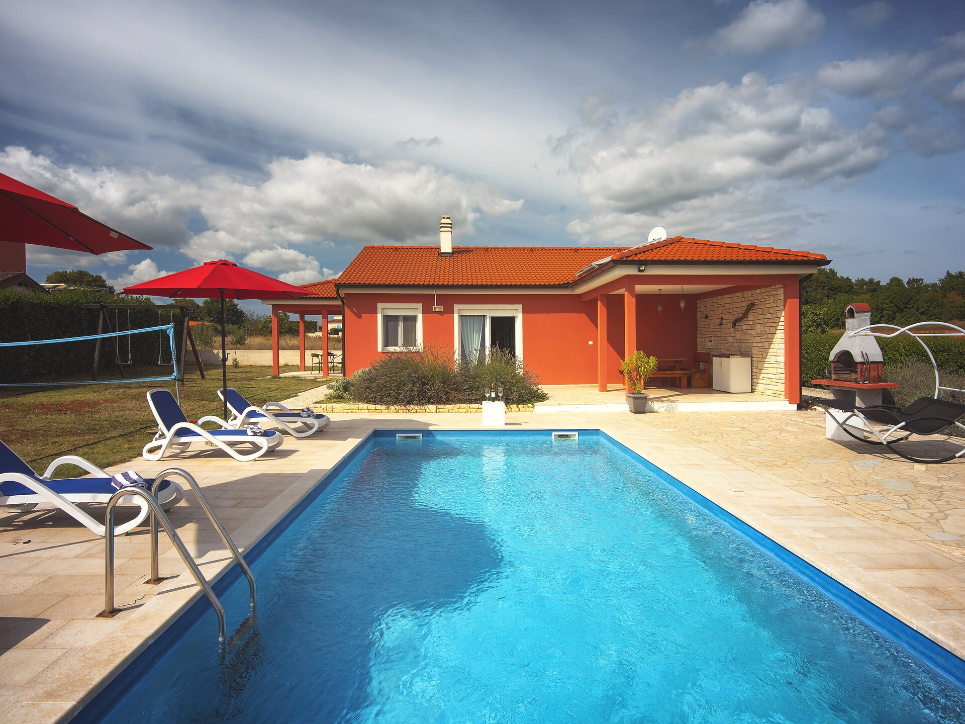 Villa Kata in Rebići: Ruime villa met privézwembad, tuin en zeezicht op 900m - foto 5