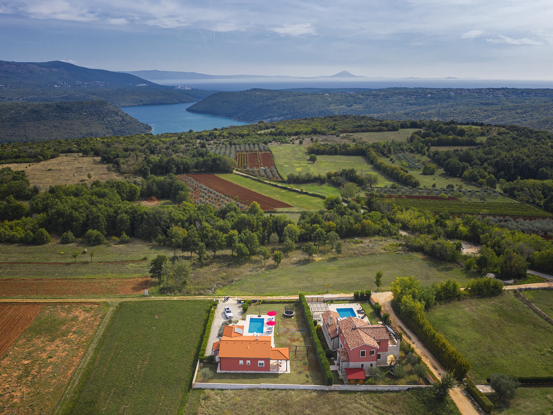 Villa Kata in Rebići: Ruime villa met privézwembad, tuin en zeezicht op 900m - foto 31