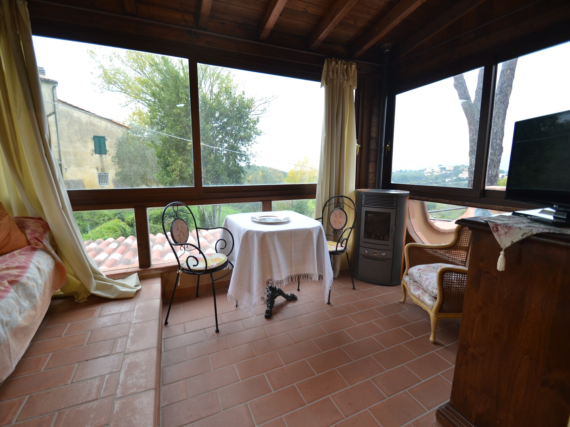 Ruim vakantiehuis met panoramisch zeezicht in de Toscaanse heuvels - foto 40