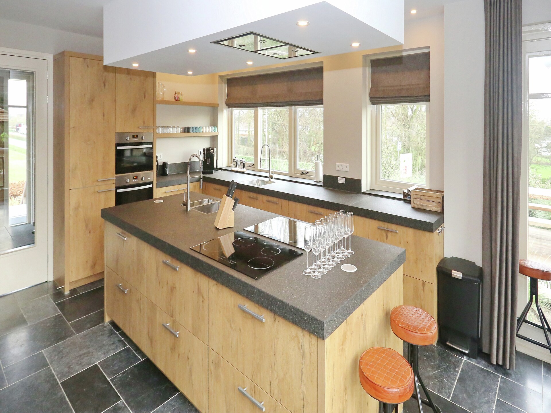 Duinvilla Noordwijk: Luxe groepsaccommodatie met sauna en natuurvijver - foto 5